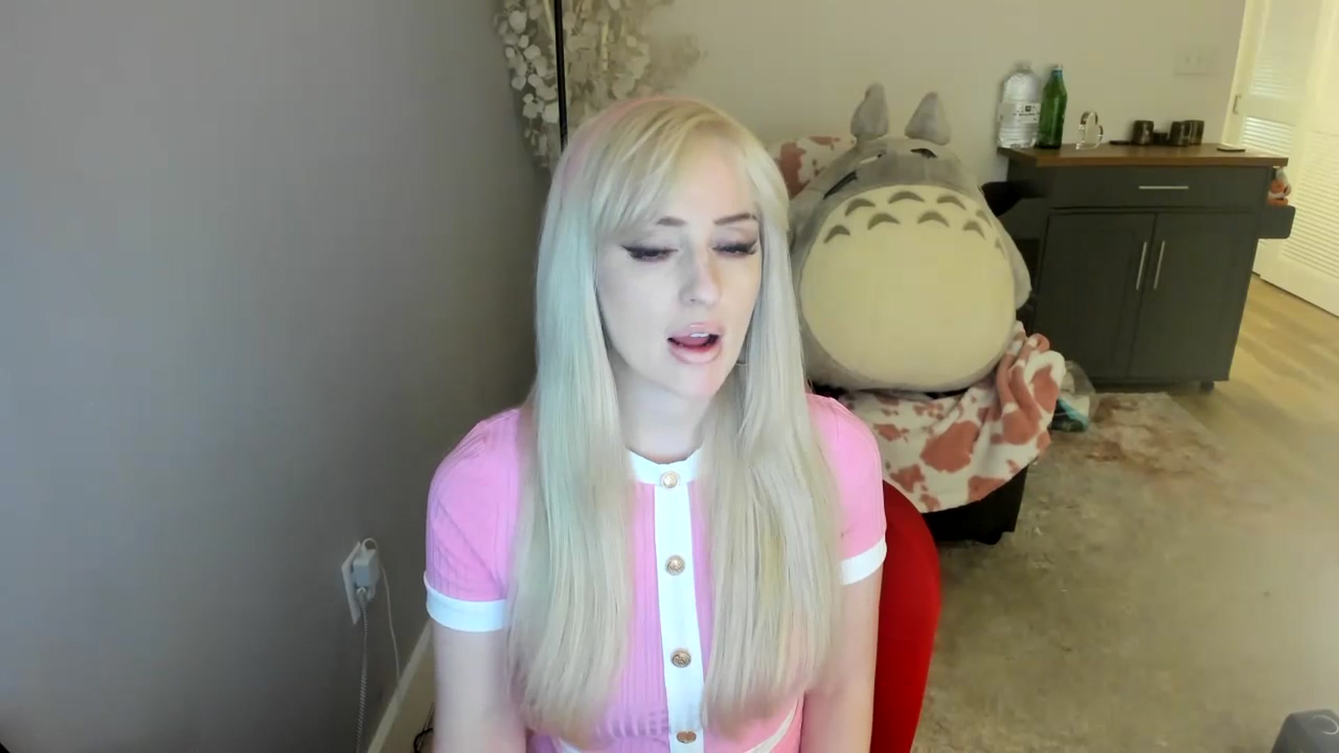 Gallery image thumbnail from Milk_Party's myfreecams stream on, 07/16/2023, 06:17 image 13 of 20