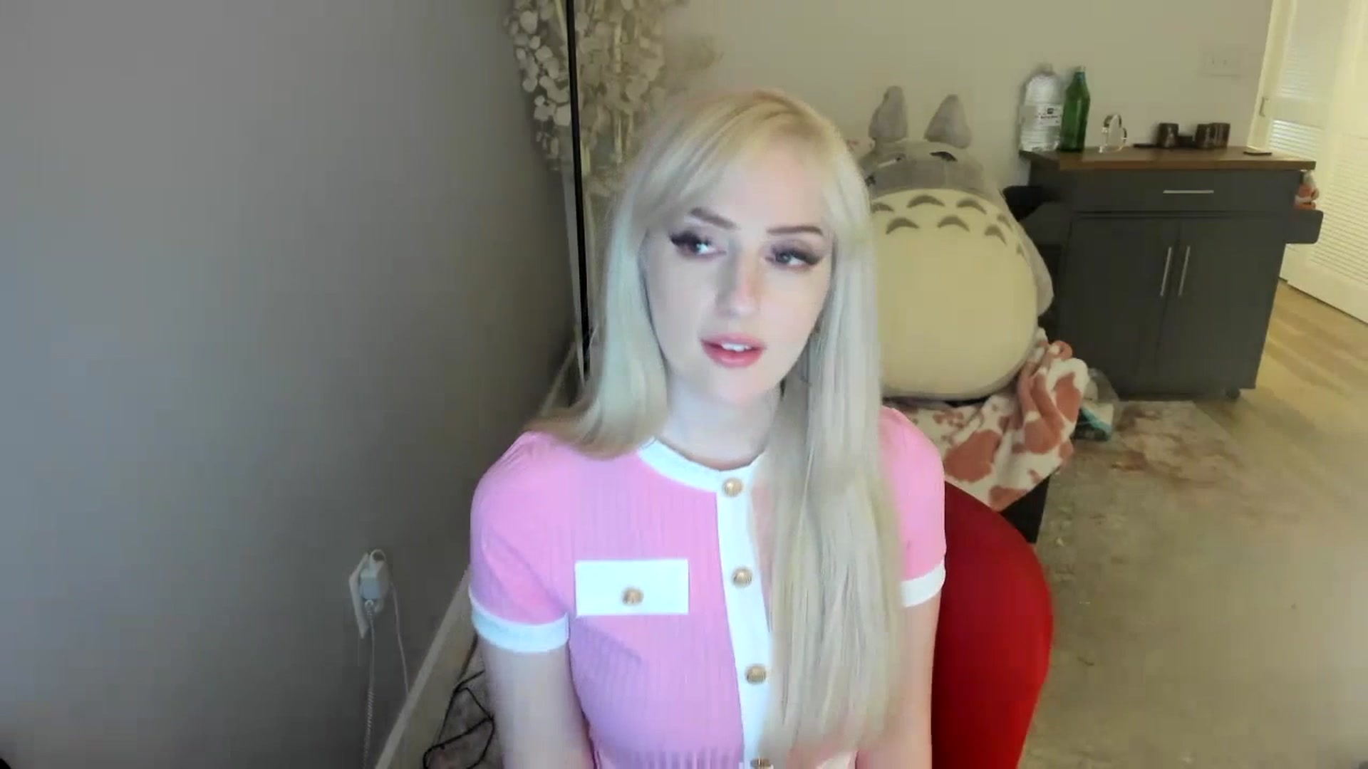 Gallery image thumbnail from Milk_Party's myfreecams stream on, 07/16/2023, 07:51 image 3 of 20