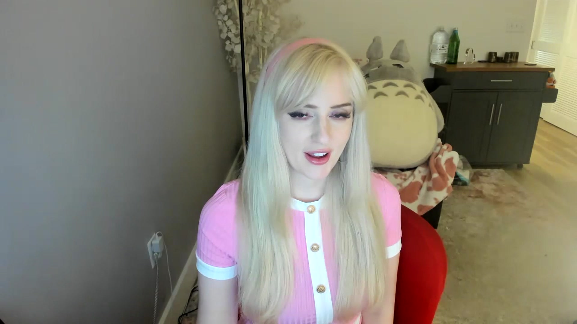 Gallery image thumbnail from Milk_Party's myfreecams stream on, 07/16/2023, 07:51 image 10 of 20