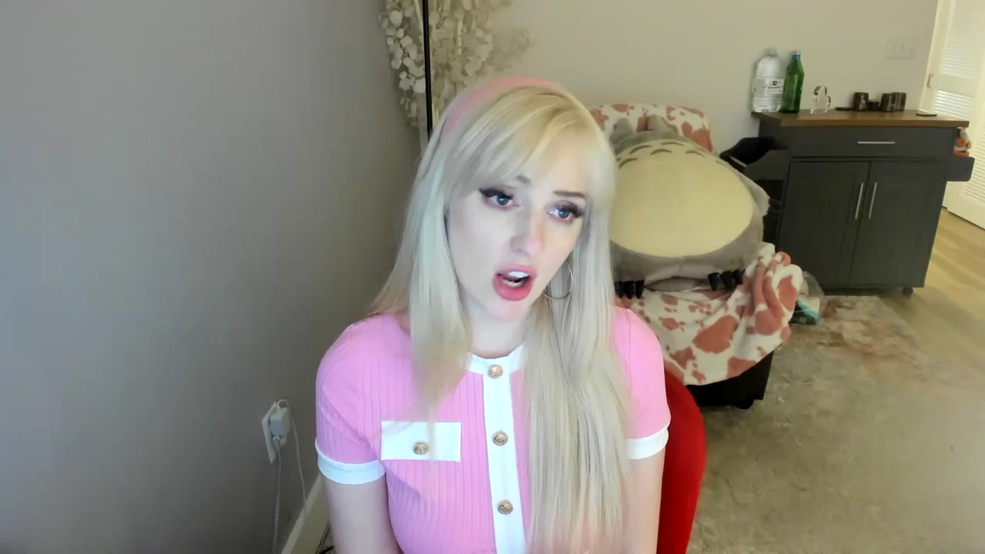 Gallery image thumbnail from Milk_Party's myfreecams stream on, 07/16/2023, 10:08 image 14 of 20