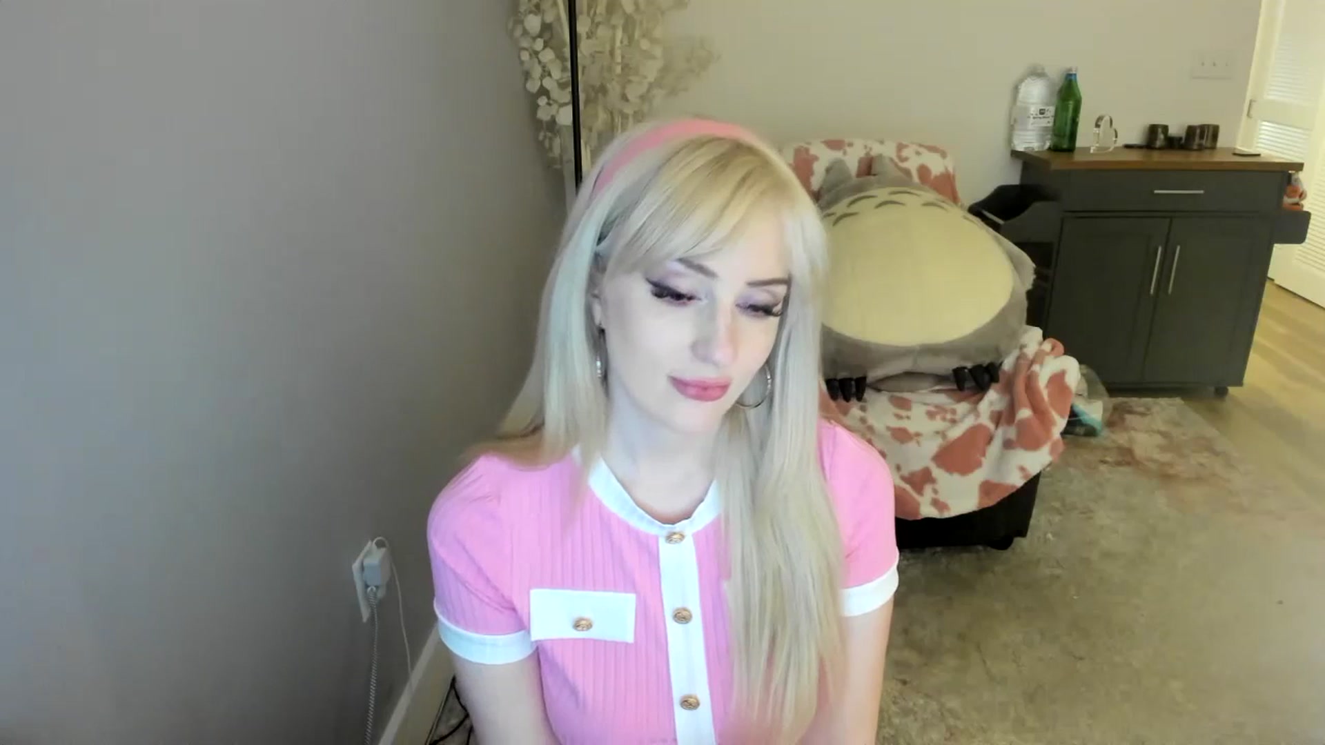 Gallery image thumbnail from Milk_Party's myfreecams stream on, 07/16/2023, 10:08 image 6 of 20