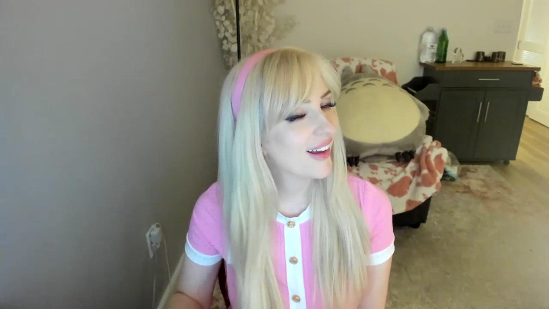 Gallery image thumbnail from Milk_Party's myfreecams stream on, 07/16/2023, 10:08 image 7 of 20