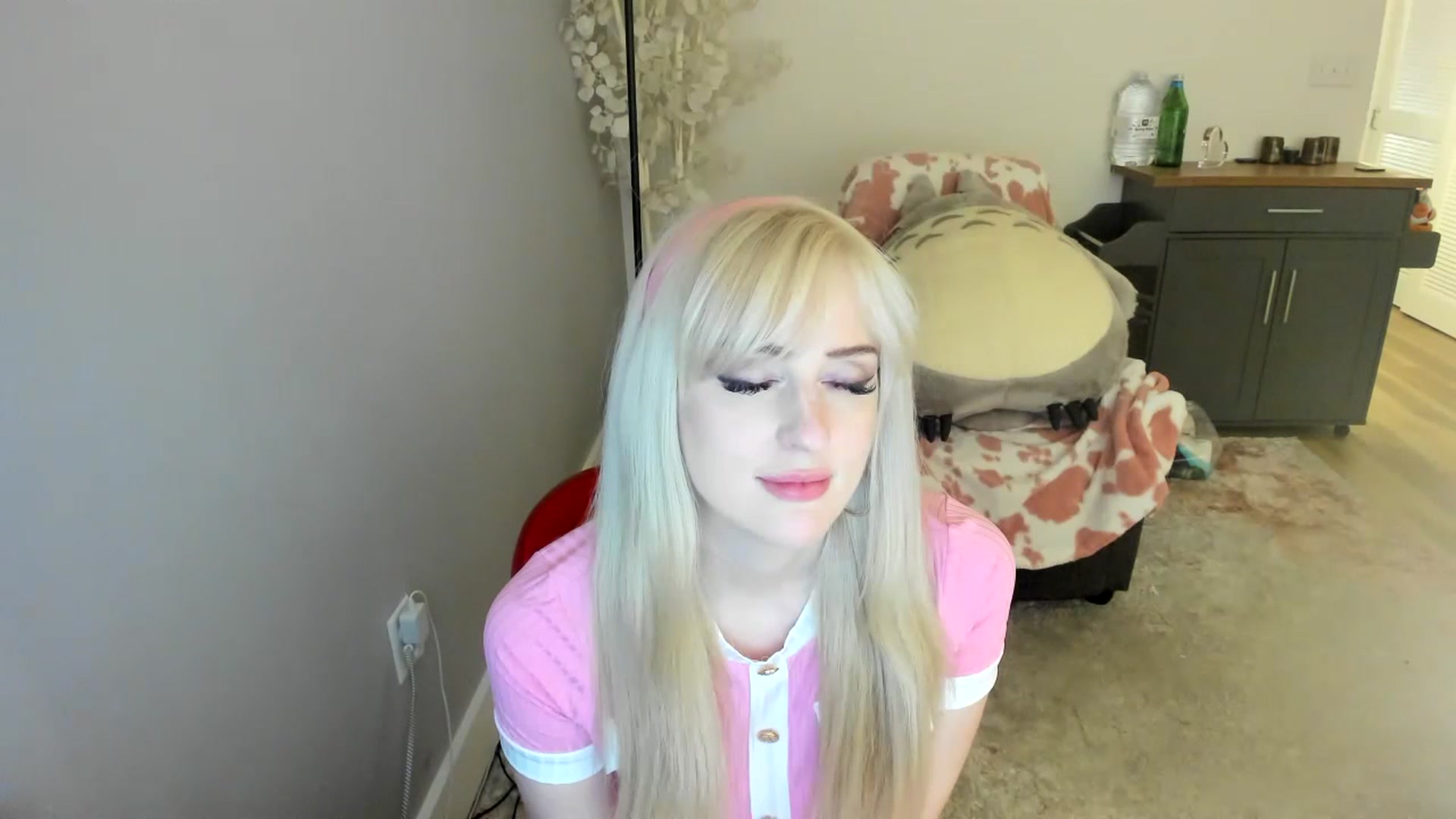 Gallery image thumbnail from Milk_Party's myfreecams stream on, 07/16/2023, 10:08 image 5 of 20