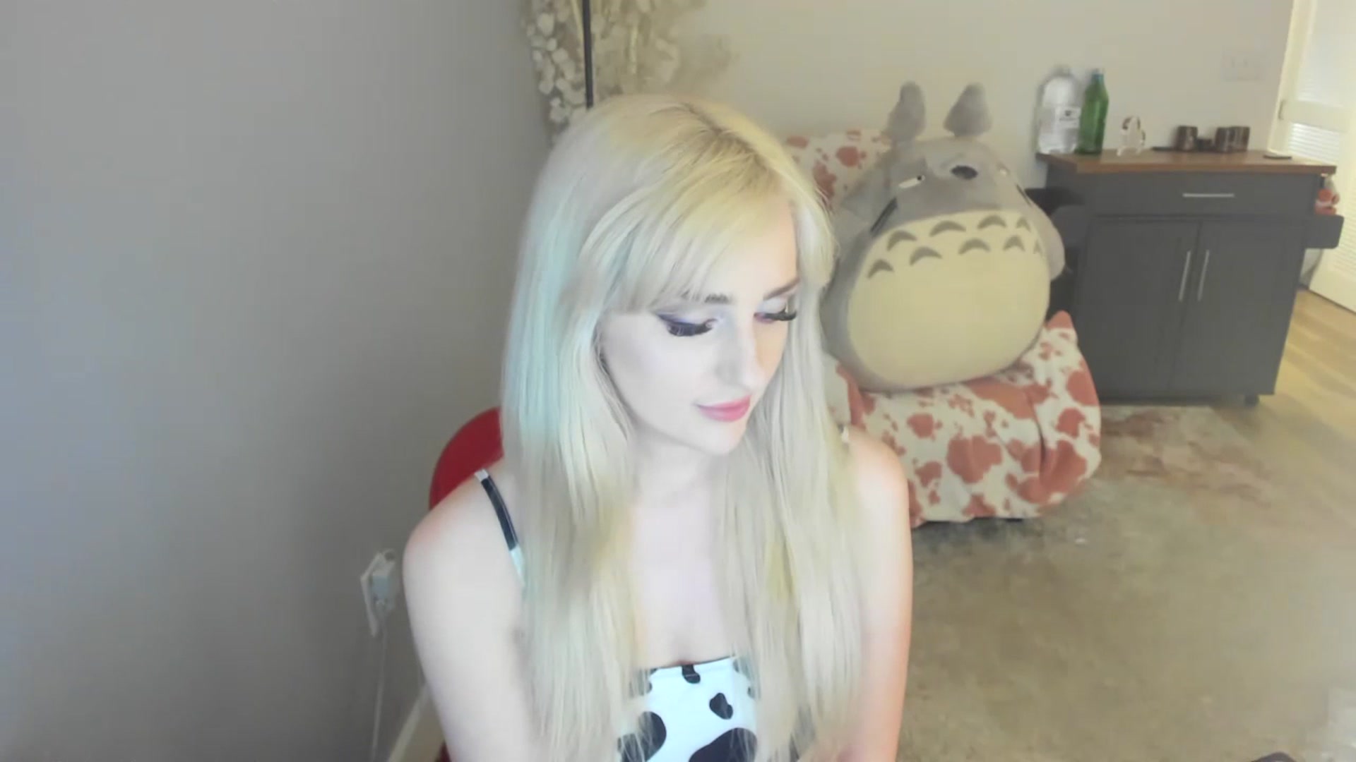 Gallery image thumbnail from Milk_Party's myfreecams stream on, 07/21/2023, 03:31 image 18 of 20