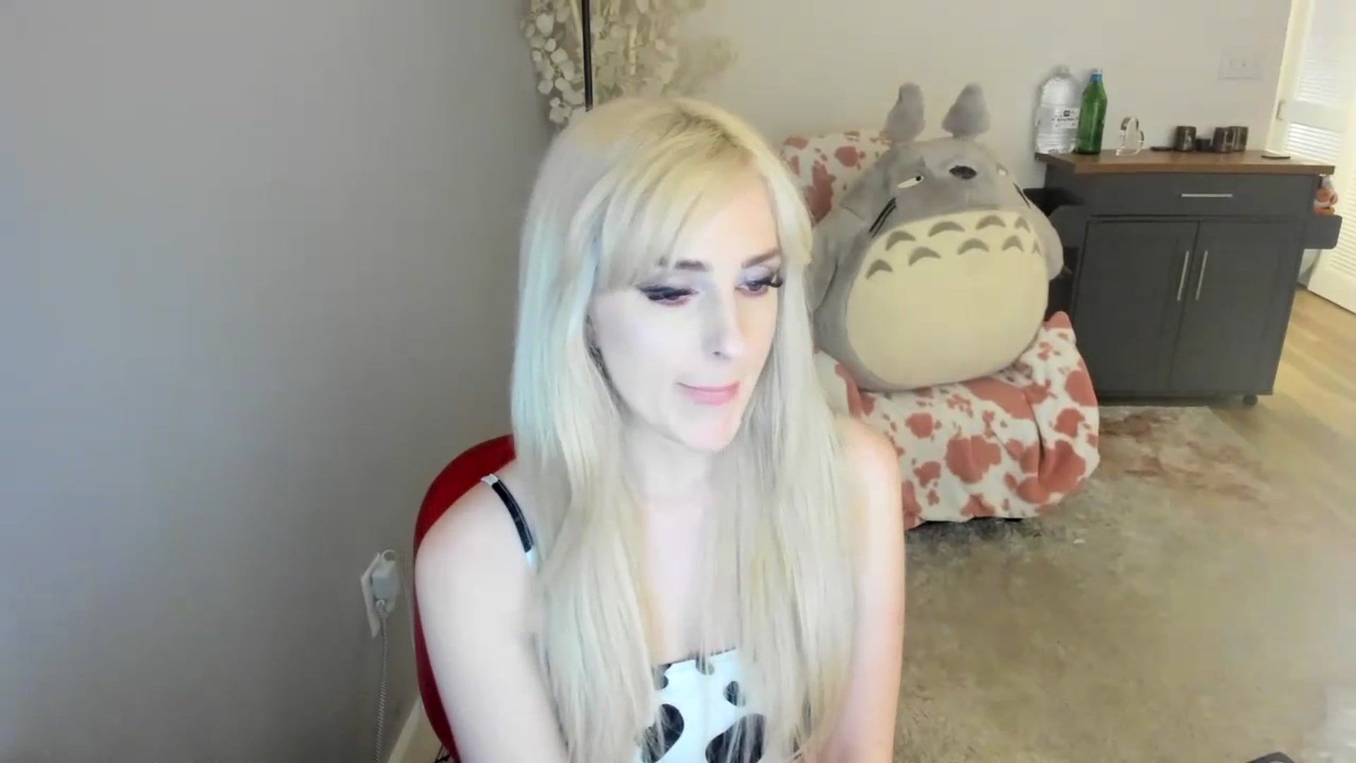 Gallery image thumbnail from Milk_Party's myfreecams stream on, 07/21/2023, 03:31 image 14 of 20