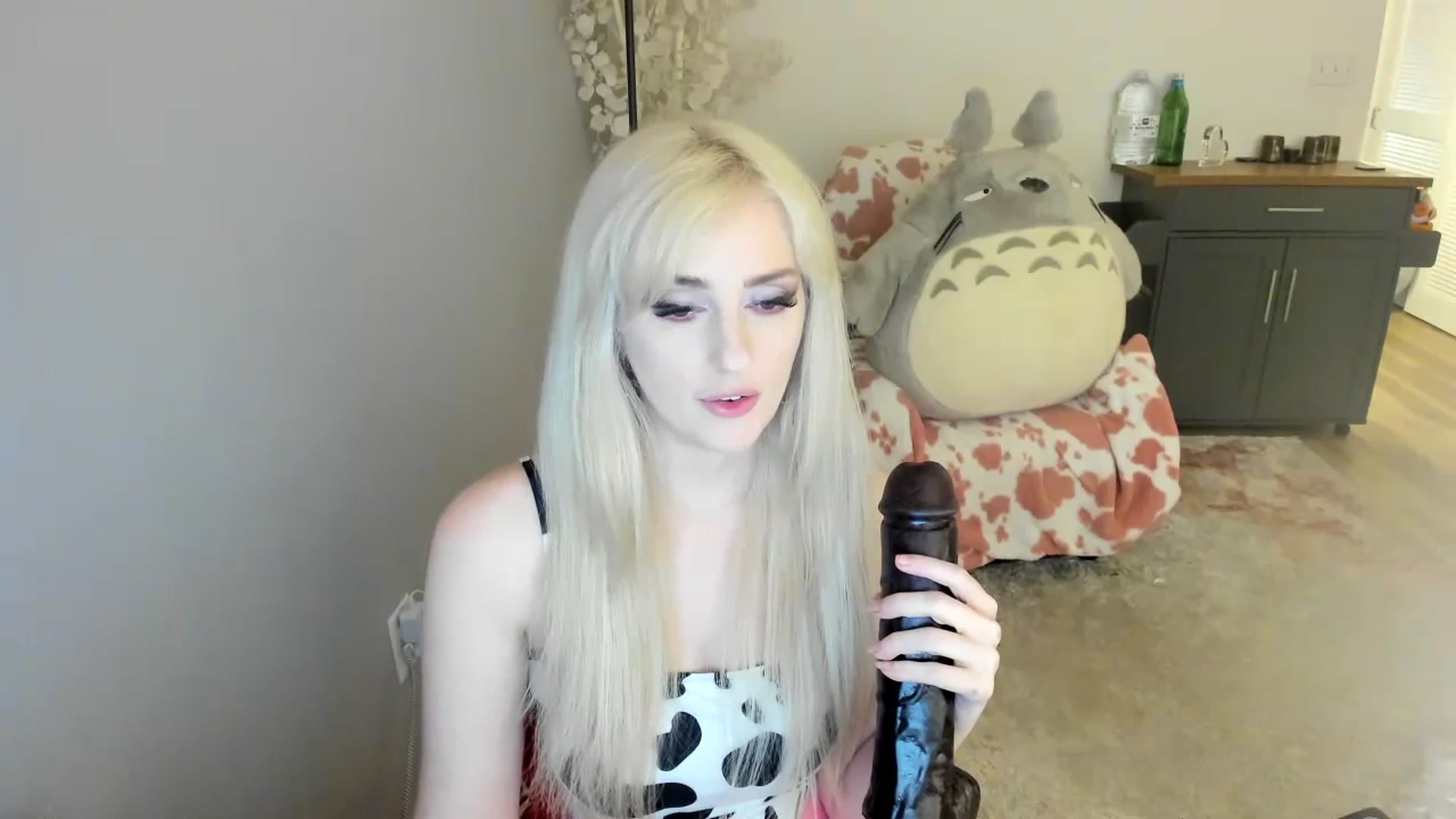 Gallery image thumbnail from Milk_Party's myfreecams stream on, 07/21/2023, 03:31 image 3 of 20