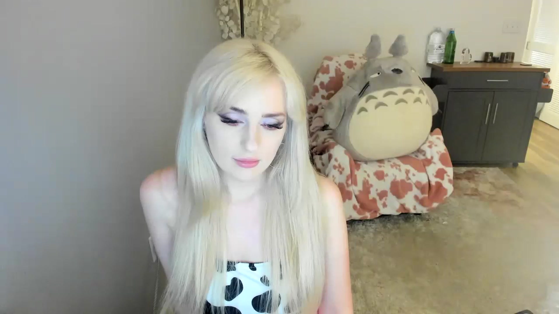 Gallery image thumbnail from Milk_Party's myfreecams stream on, 07/21/2023, 03:31 image 20 of 20