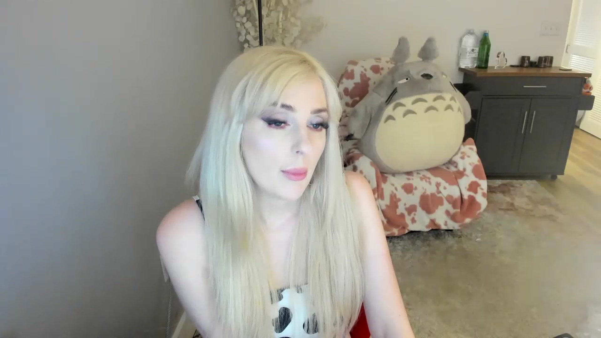 Gallery image thumbnail from Milk_Party's myfreecams stream on, 07/21/2023, 03:31 image 9 of 20