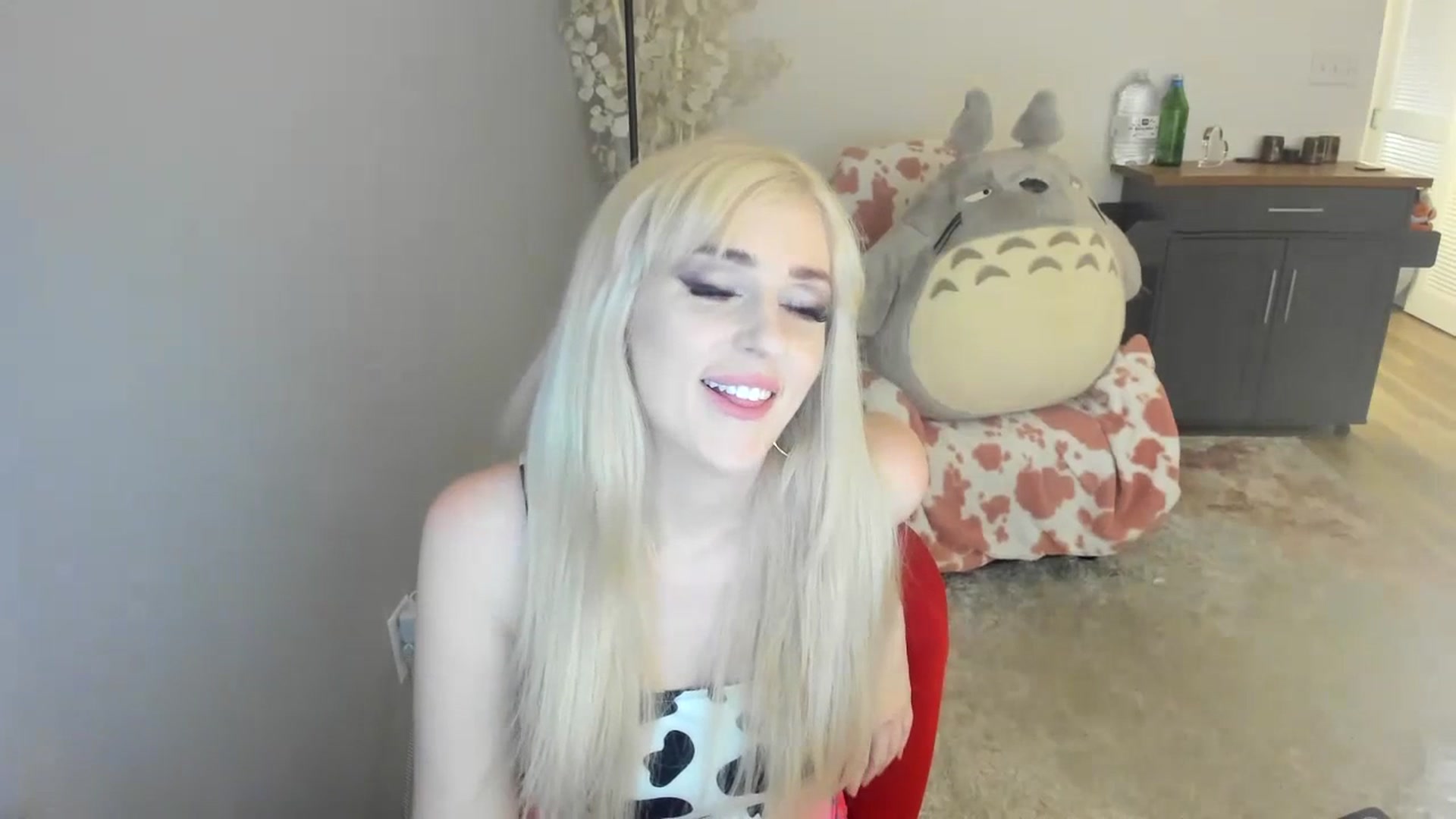 Gallery image thumbnail from Milk_Party's myfreecams stream on, 07/21/2023, 03:31 image 11 of 20