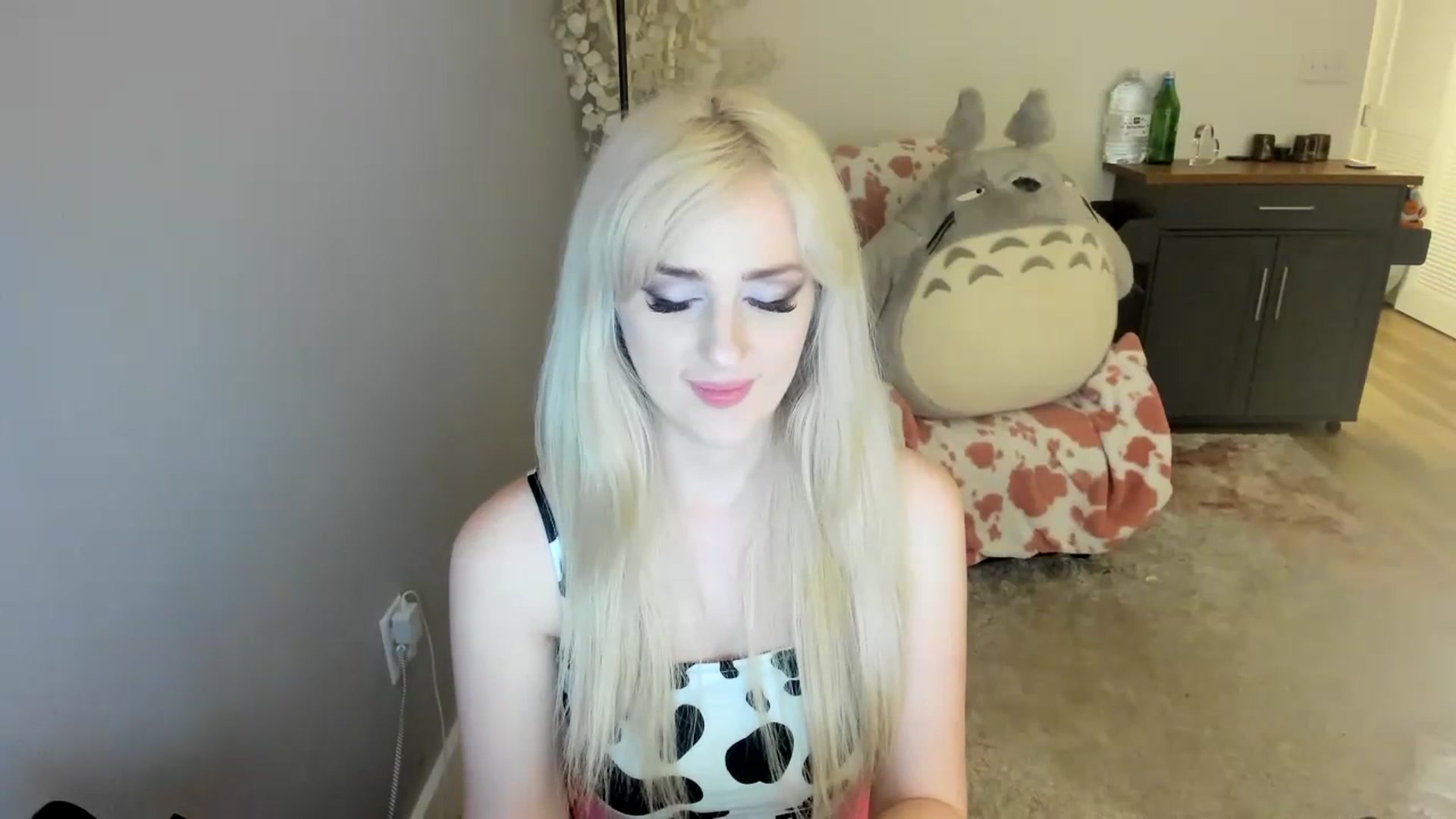 Gallery image thumbnail from Milk_Party's myfreecams stream on, 07/21/2023, 06:22 image 1 of 20