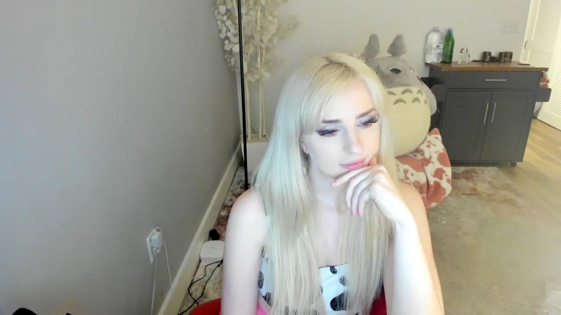 Gallery image thumbnail from Milk_Party's myfreecams stream on, 07/21/2023, 07:54 image 8 of 20