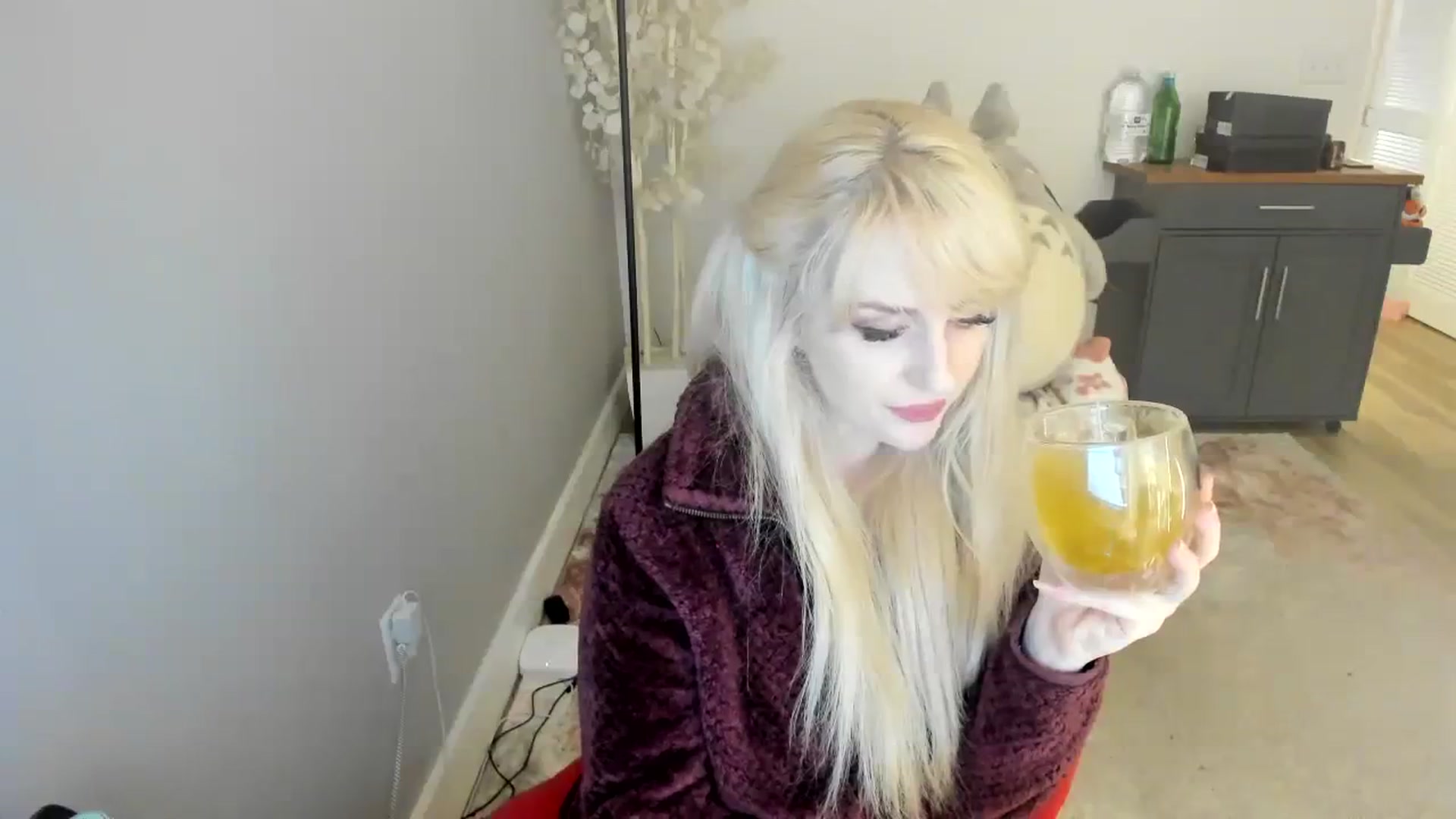 Gallery image thumbnail from Milk_Party's myfreecams stream on, 07/24/2023, 06:12 image 14 of 20