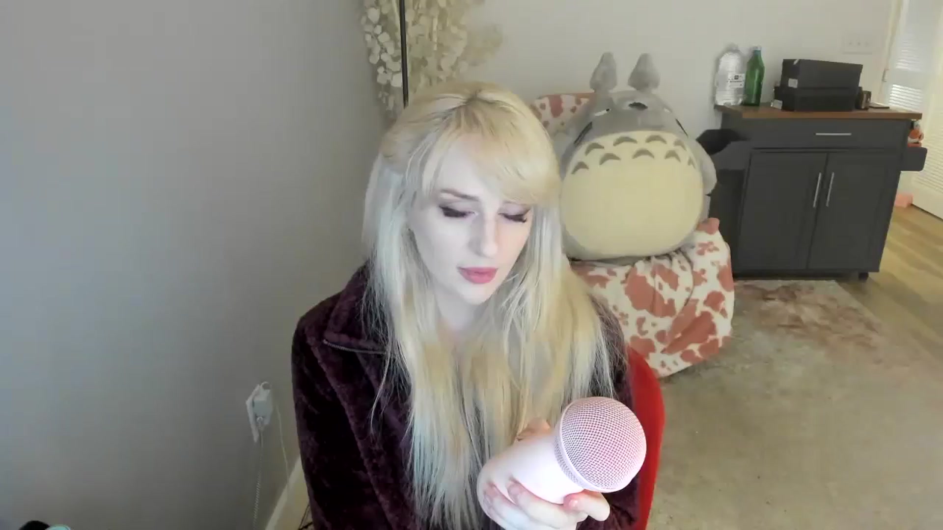 Gallery image thumbnail from Milk_Party's myfreecams stream on, 07/24/2023, 06:24 image 4 of 20