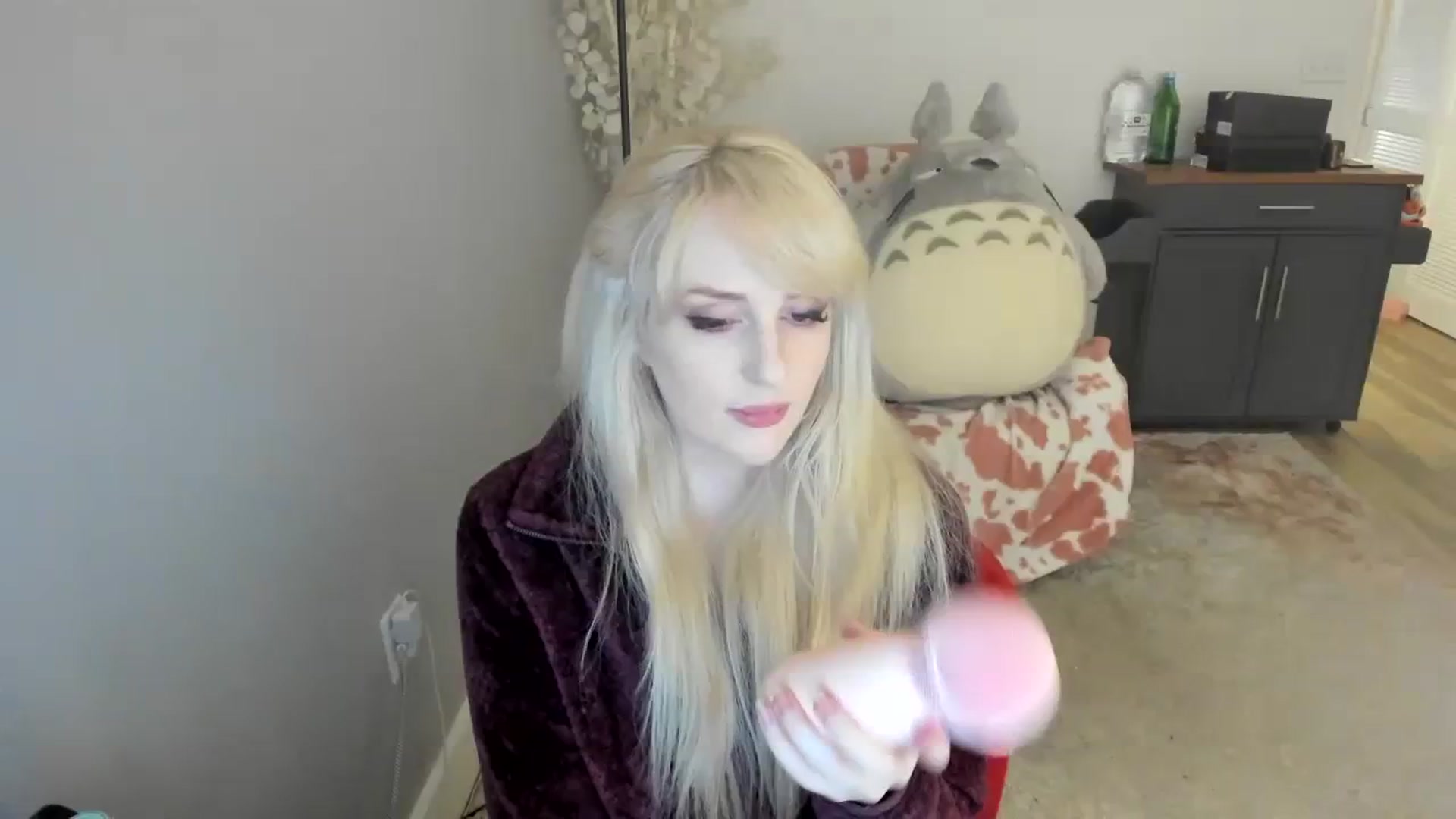 Gallery image thumbnail from Milk_Party's myfreecams stream on, 07/24/2023, 06:24 image 3 of 20