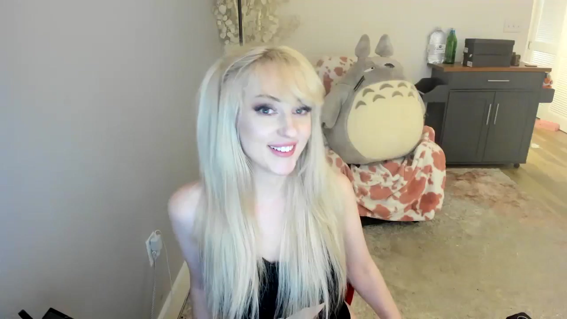 Gallery image thumbnail from Milk_Party's myfreecams stream on, 07/29/2023, 07:47 image 19 of 20