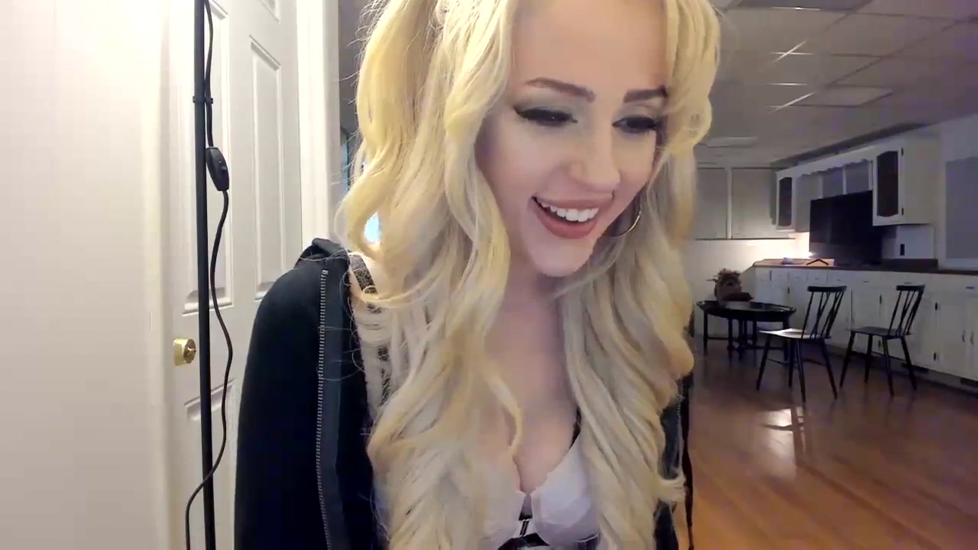 Gallery image thumbnail from Milk_Party's myfreecams stream on, 11/03/2023, 06:21 image 12 of 20