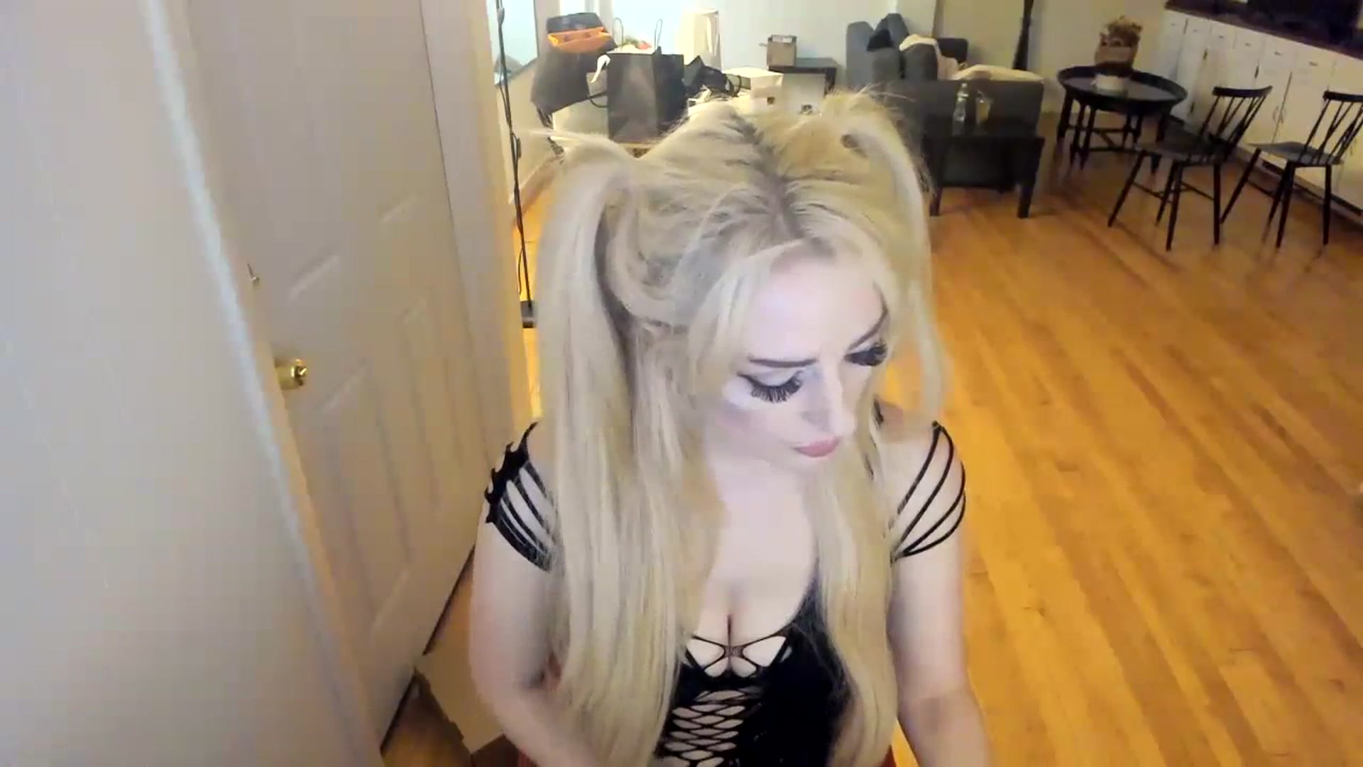 Gallery image thumbnail from Milk_Party's myfreecams stream on, 11/13/2023, 05:01 image 2 of 20