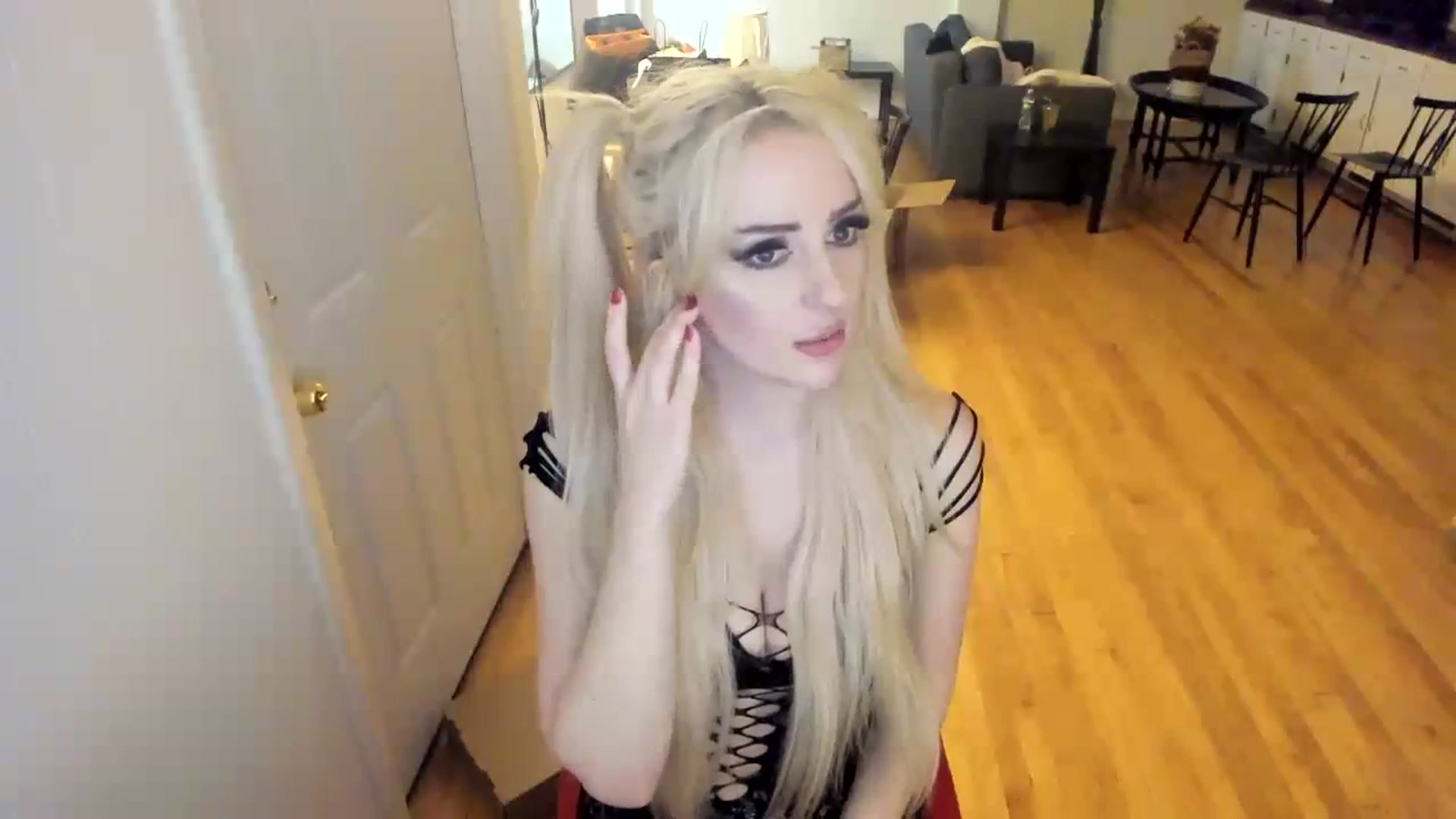Gallery image thumbnail from Milk_Party's myfreecams stream on, 11/13/2023, 05:01 image 5 of 20