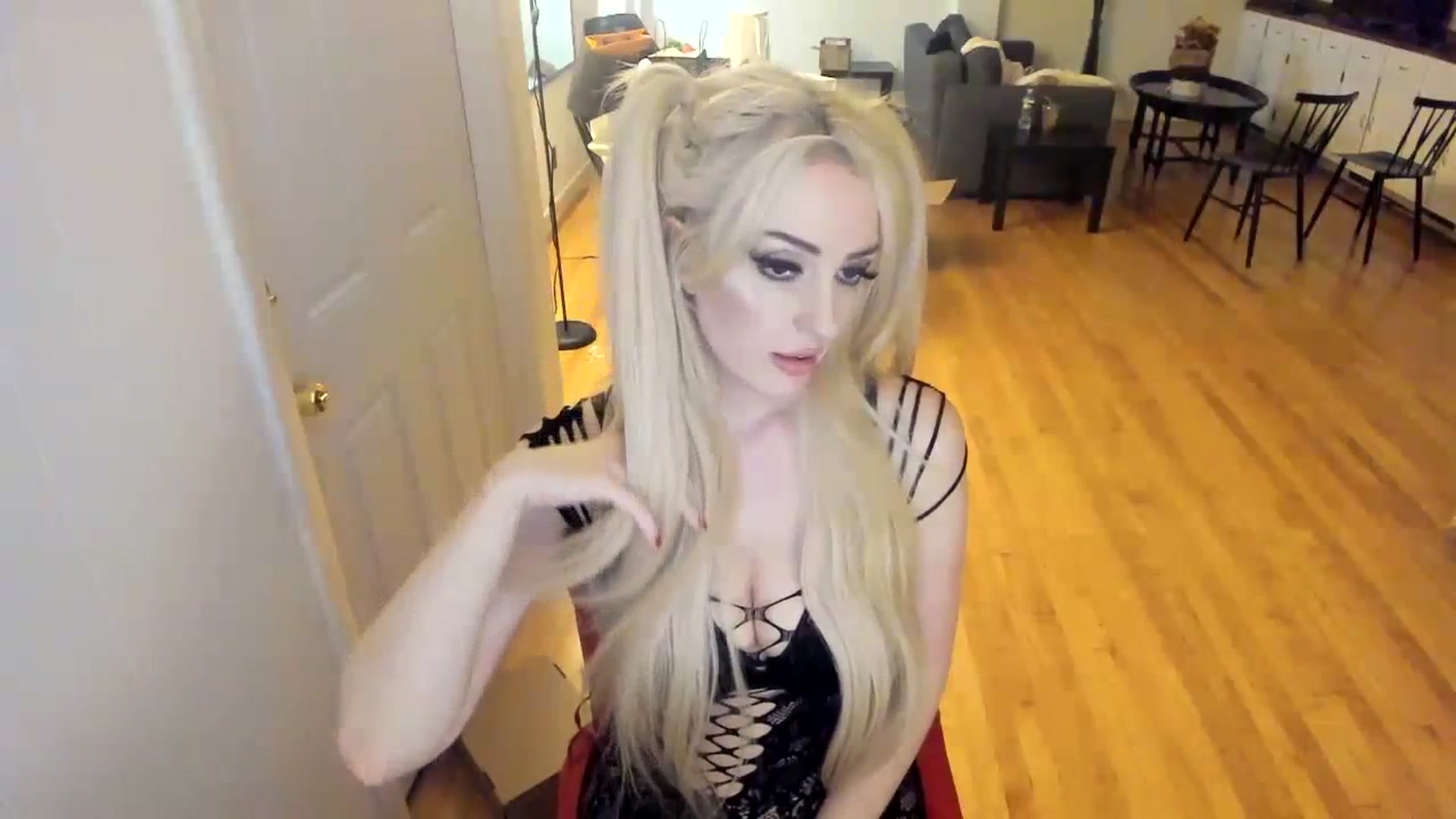 Gallery image thumbnail from Milk_Party's myfreecams stream on, 11/13/2023, 05:01 image 14 of 20