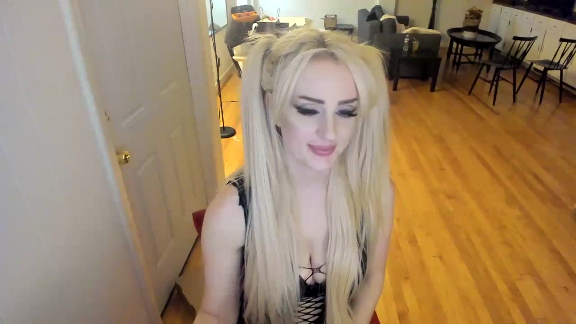 Gallery image thumbnail from Milk_Party's myfreecams stream on, 11/13/2023, 08:34 image 4 of 20