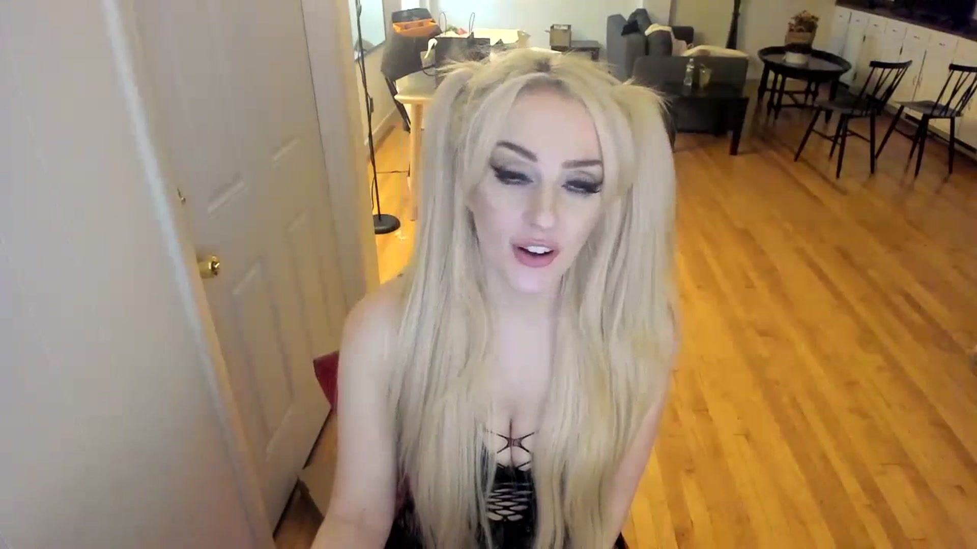 Gallery image thumbnail from Milk_Party's myfreecams stream on, 11/13/2023, 10:04 image 10 of 20