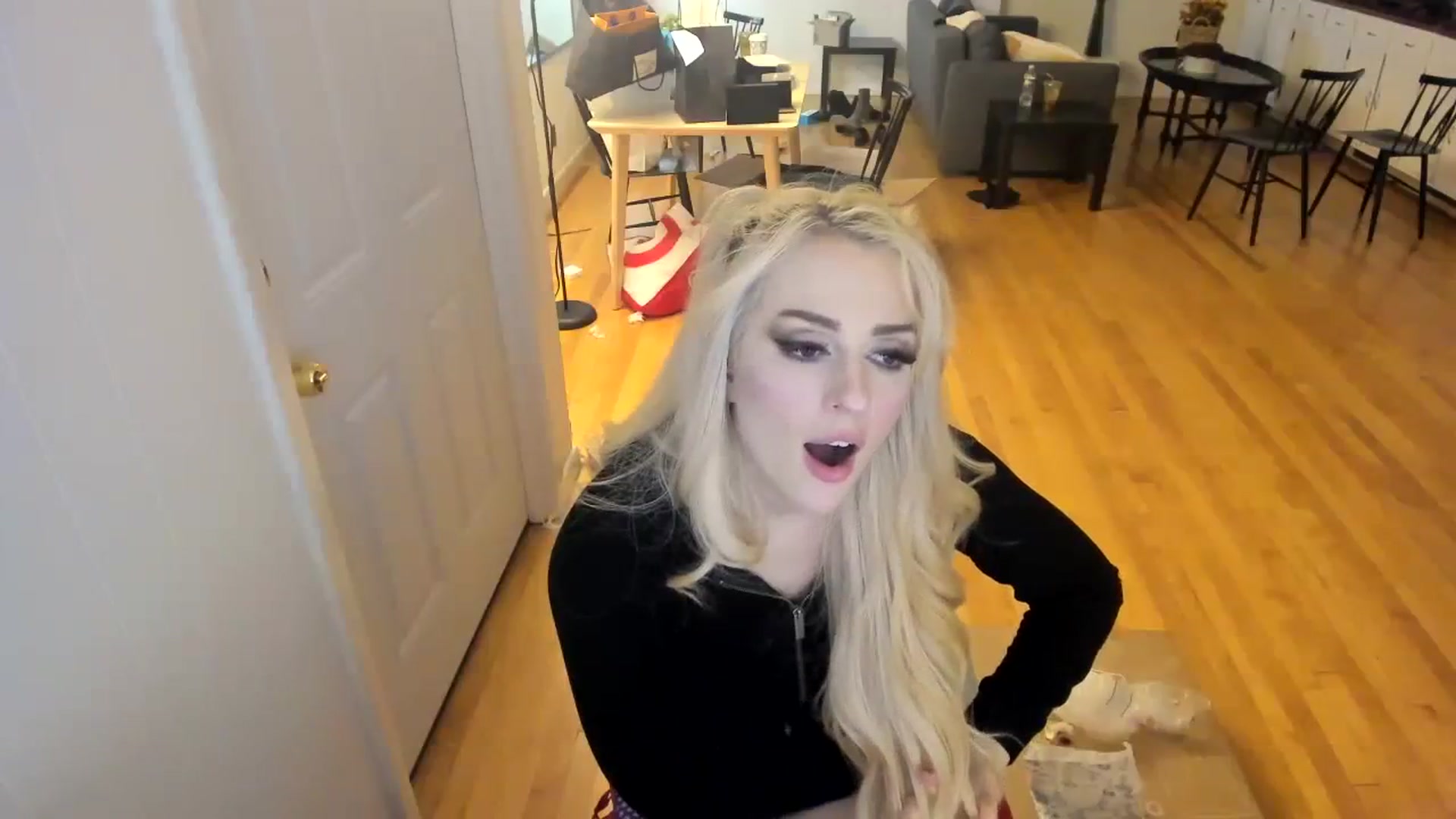 Gallery image thumbnail from Milk_Party's myfreecams stream on, 11/16/2023, 09:46 image 17 of 20