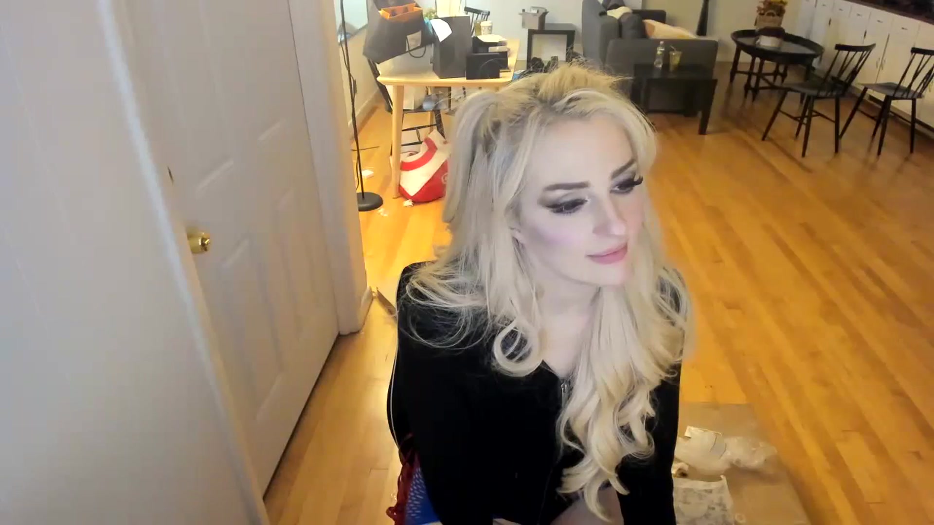 Gallery image thumbnail from Milk_Party's myfreecams stream on, 11/16/2023, 10:46 image 10 of 20