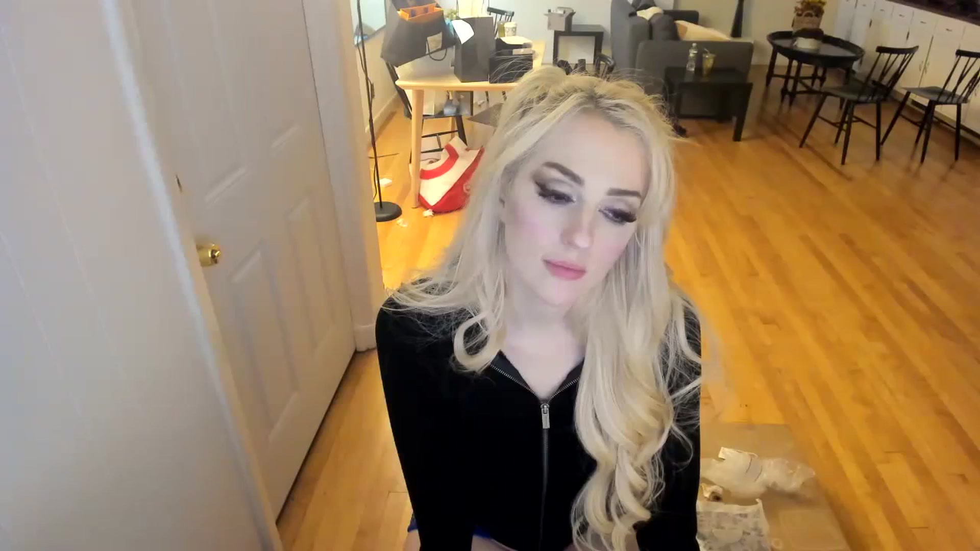 Gallery image thumbnail from Milk_Party's myfreecams stream on, 11/16/2023, 10:46 image 15 of 20