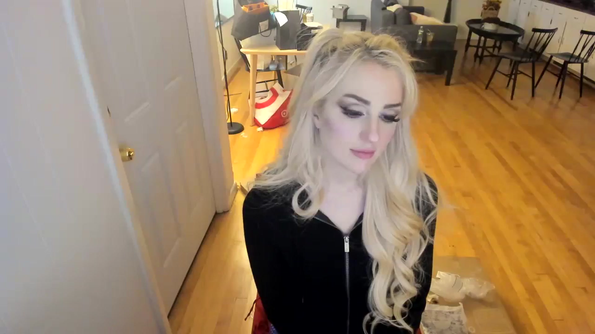 Gallery image thumbnail from Milk_Party's myfreecams stream on, 11/16/2023, 10:46 image 16 of 20