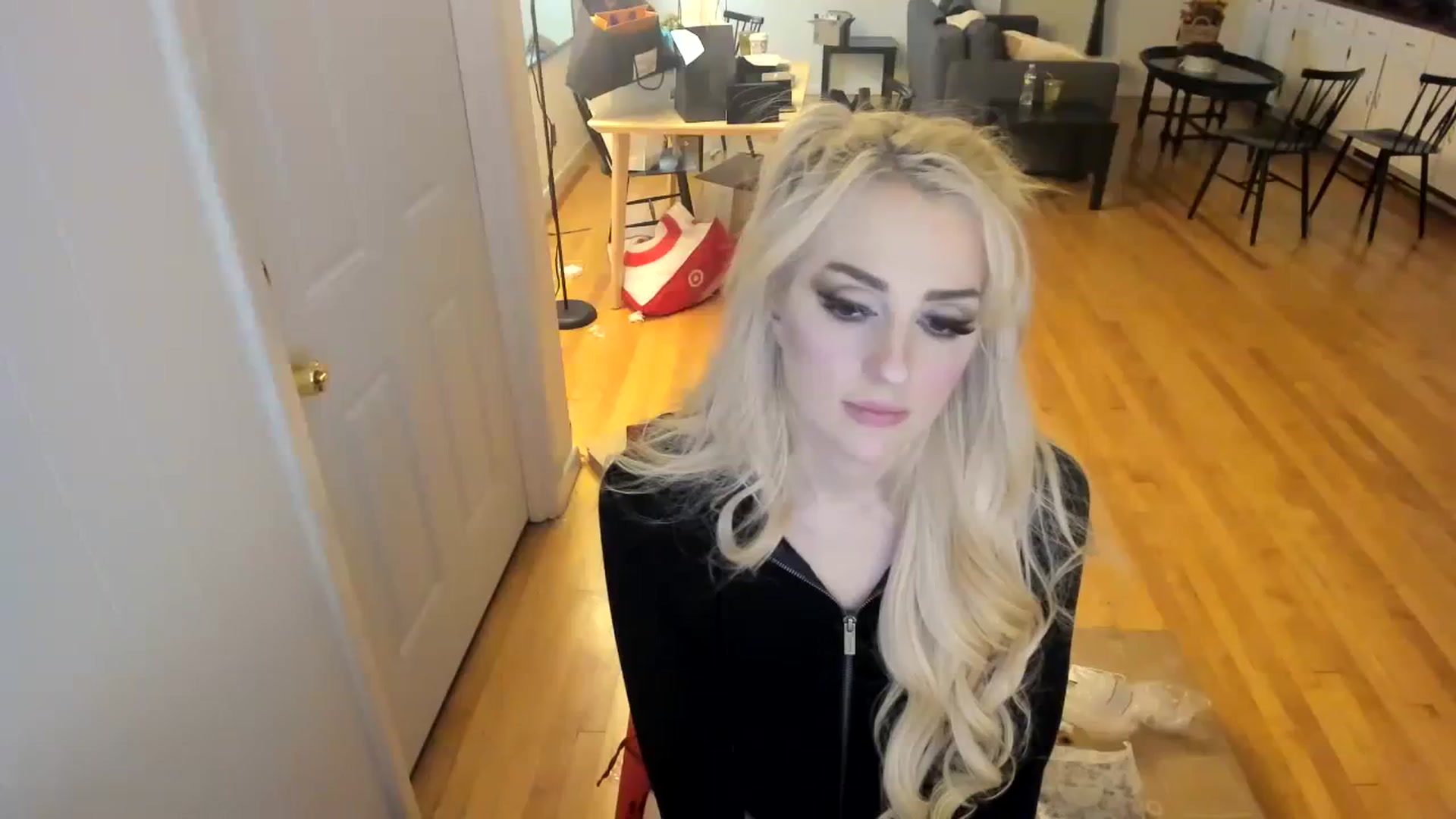 Gallery image thumbnail from Milk_Party's myfreecams stream on, 11/16/2023, 10:46 image 17 of 20