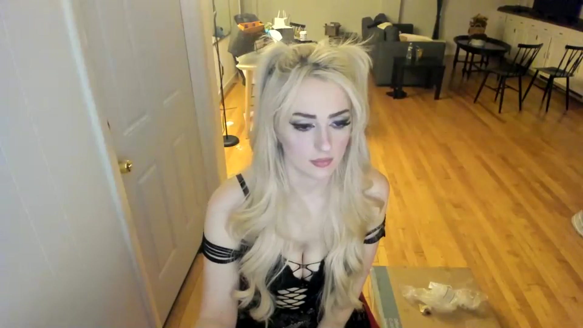 Gallery image thumbnail from Milk_Party's myfreecams stream on, 11/17/2023, 06:51 image 2 of 20