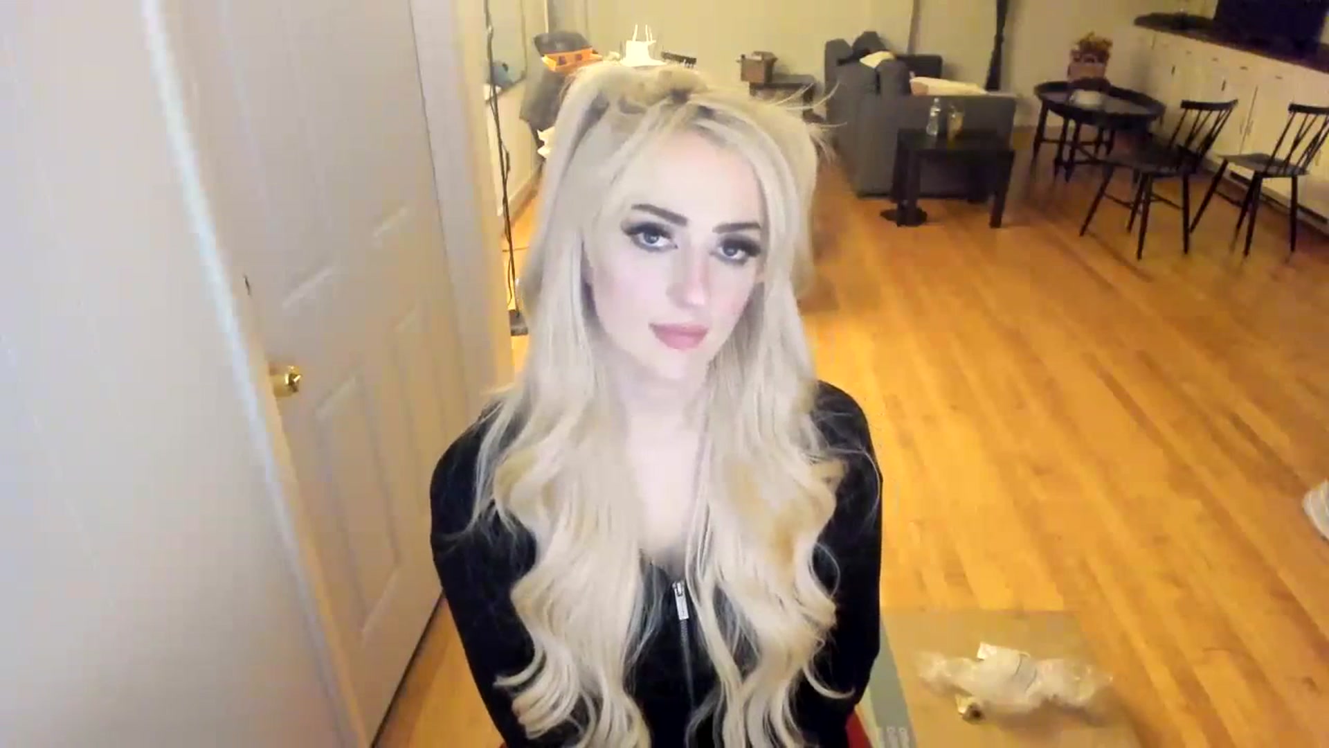 Gallery image thumbnail from Milk_Party's myfreecams stream on, 11/17/2023, 08:38 image 4 of 20