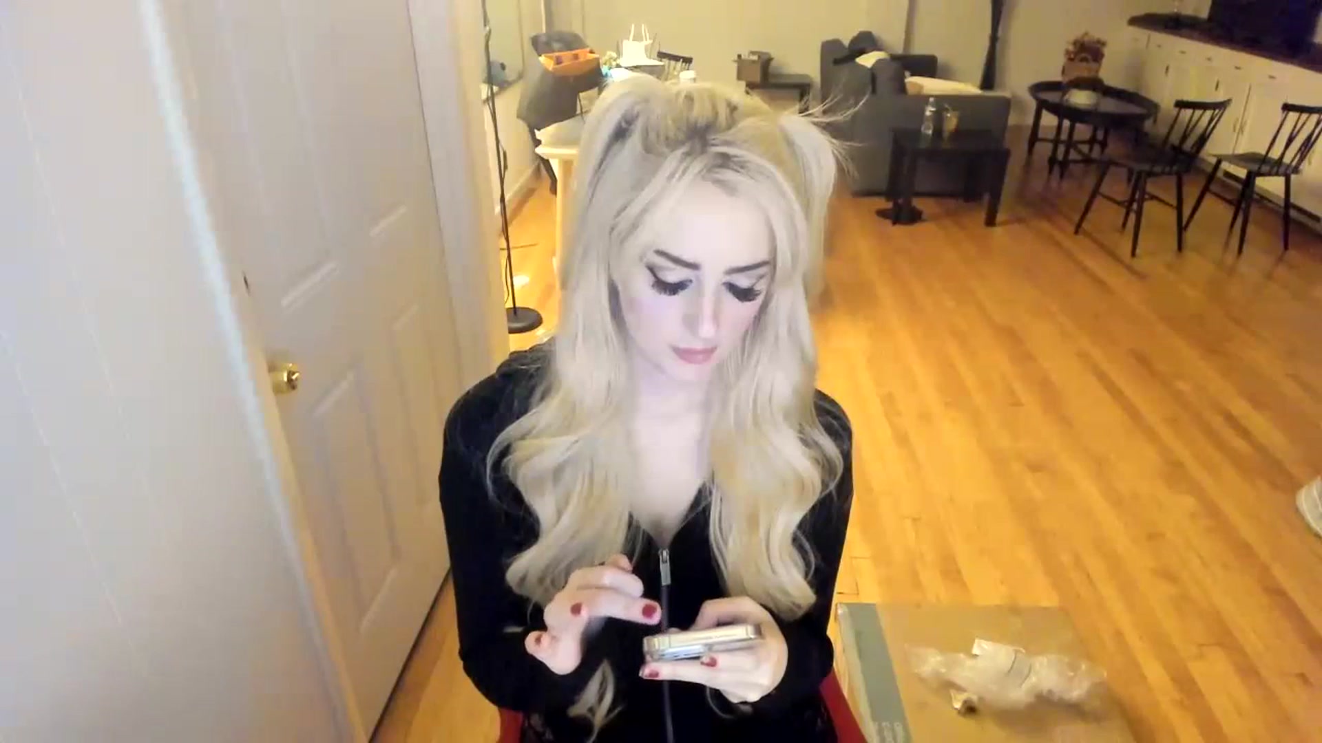 Gallery image thumbnail from Milk_Party's myfreecams stream on, 11/17/2023, 08:38 image 2 of 20