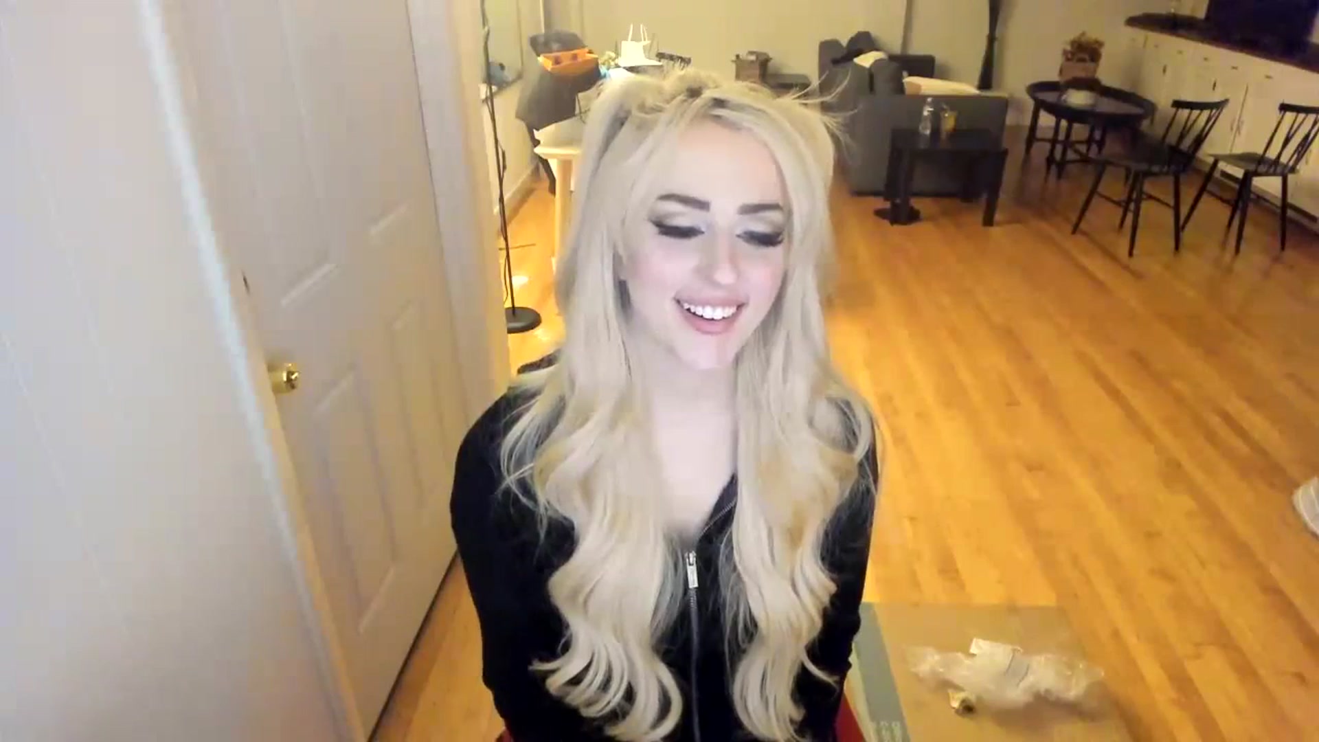 Gallery image thumbnail from Milk_Party's myfreecams stream on, 11/17/2023, 08:38 image 11 of 20