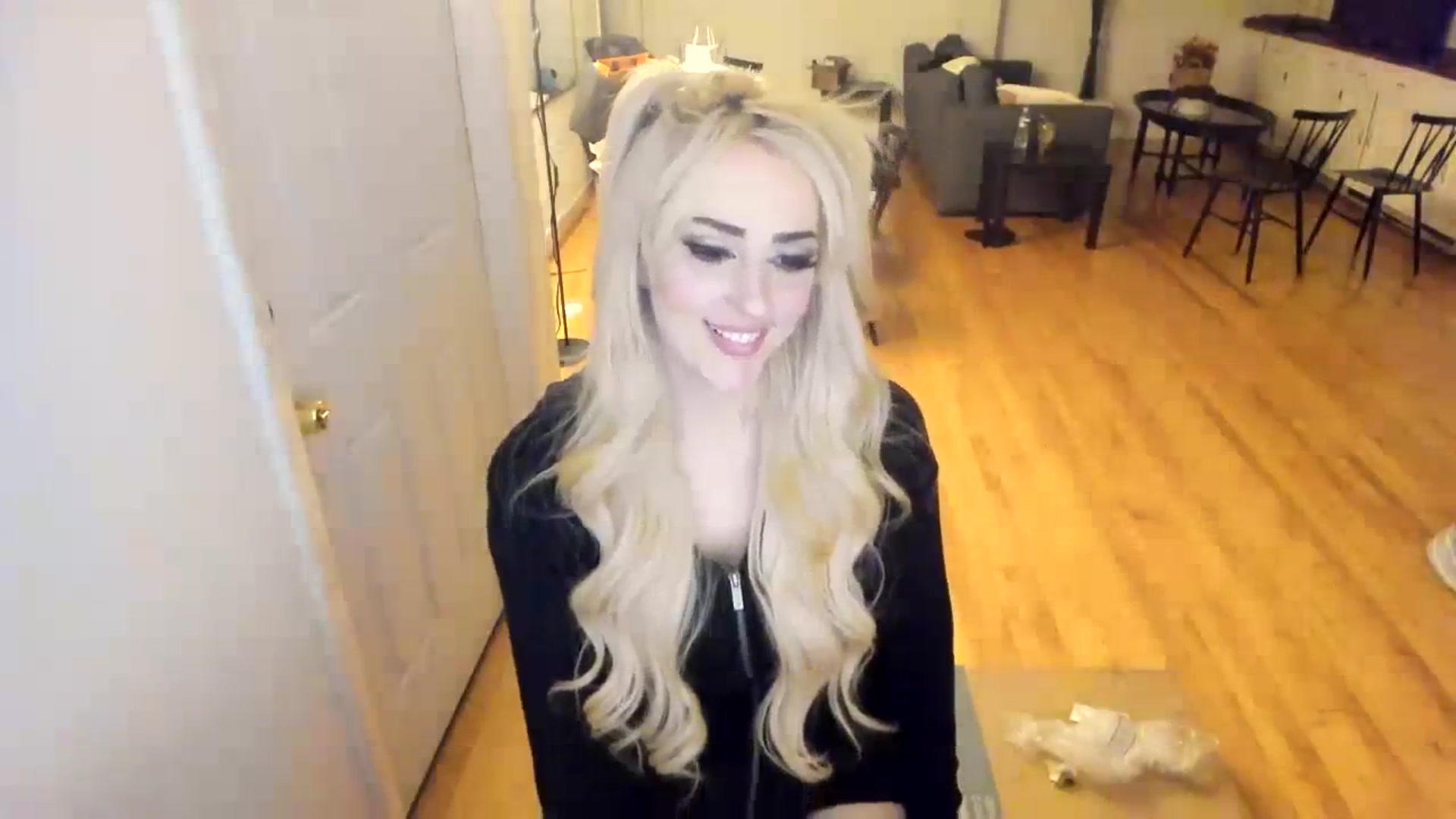 Gallery image thumbnail from Milk_Party's myfreecams stream on, 11/17/2023, 08:38 image 3 of 20