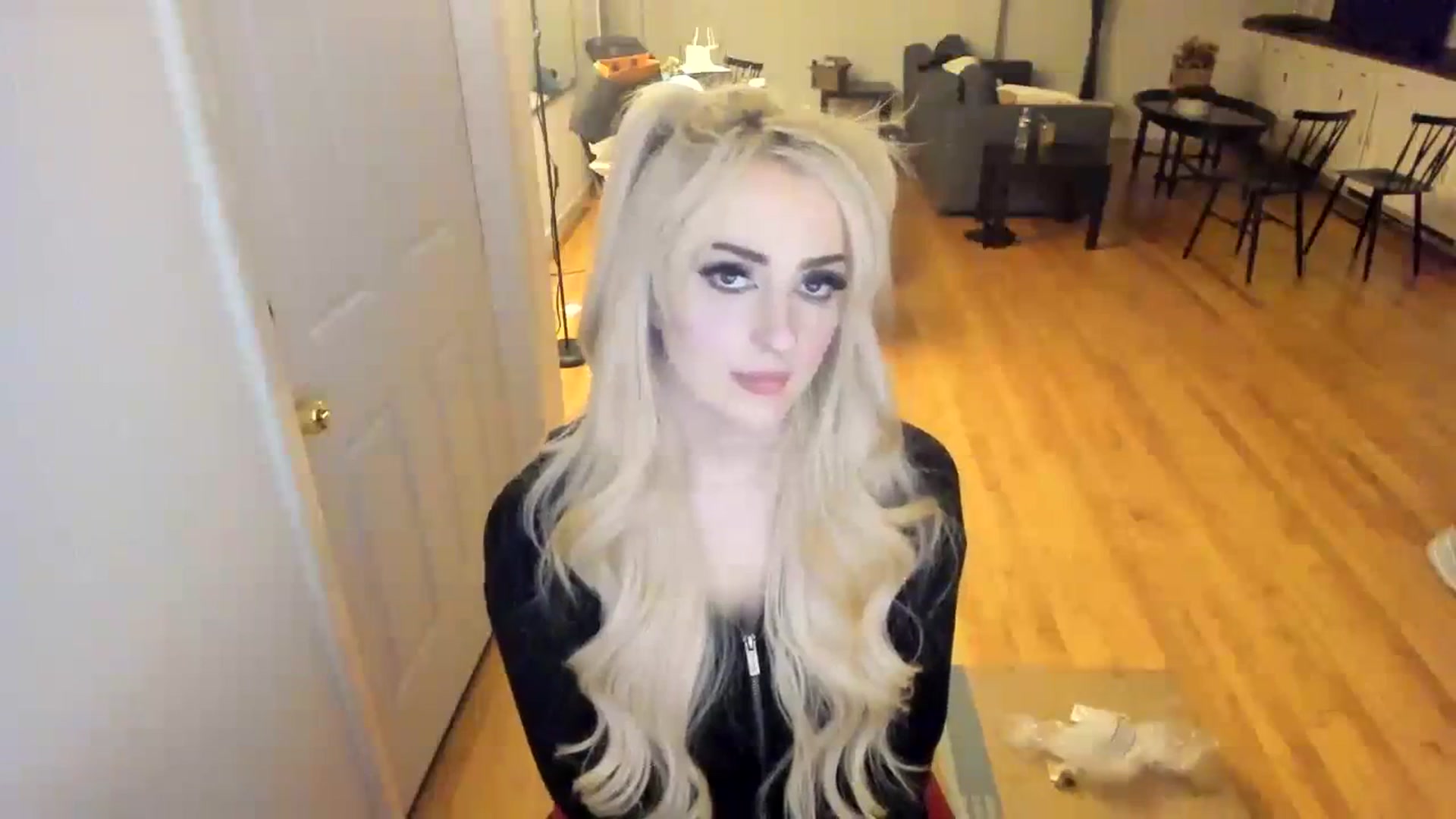 Gallery image thumbnail from Milk_Party's myfreecams stream on, 11/17/2023, 08:38 image 6 of 20