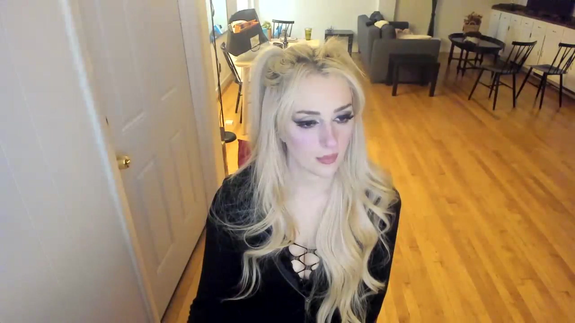 Gallery image thumbnail from Milk_Party's myfreecams stream on, 11/20/2023, 03:14 image 7 of 20