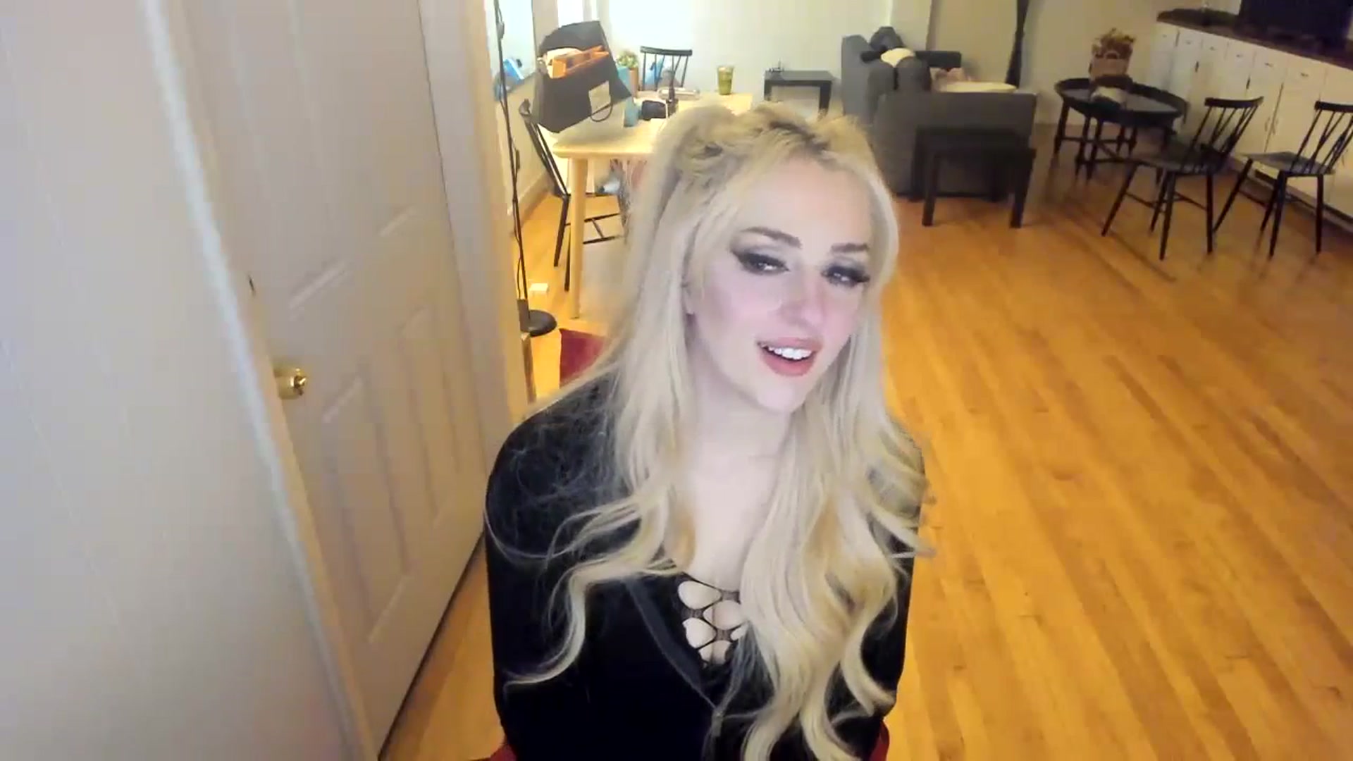 Gallery image thumbnail from Milk_Party's myfreecams stream on, 11/20/2023, 03:14 image 17 of 20