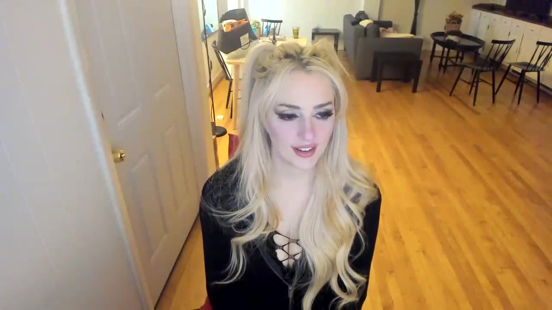 Gallery image thumbnail from Milk_Party's myfreecams stream on, 11/20/2023, 03:14 image 3 of 20