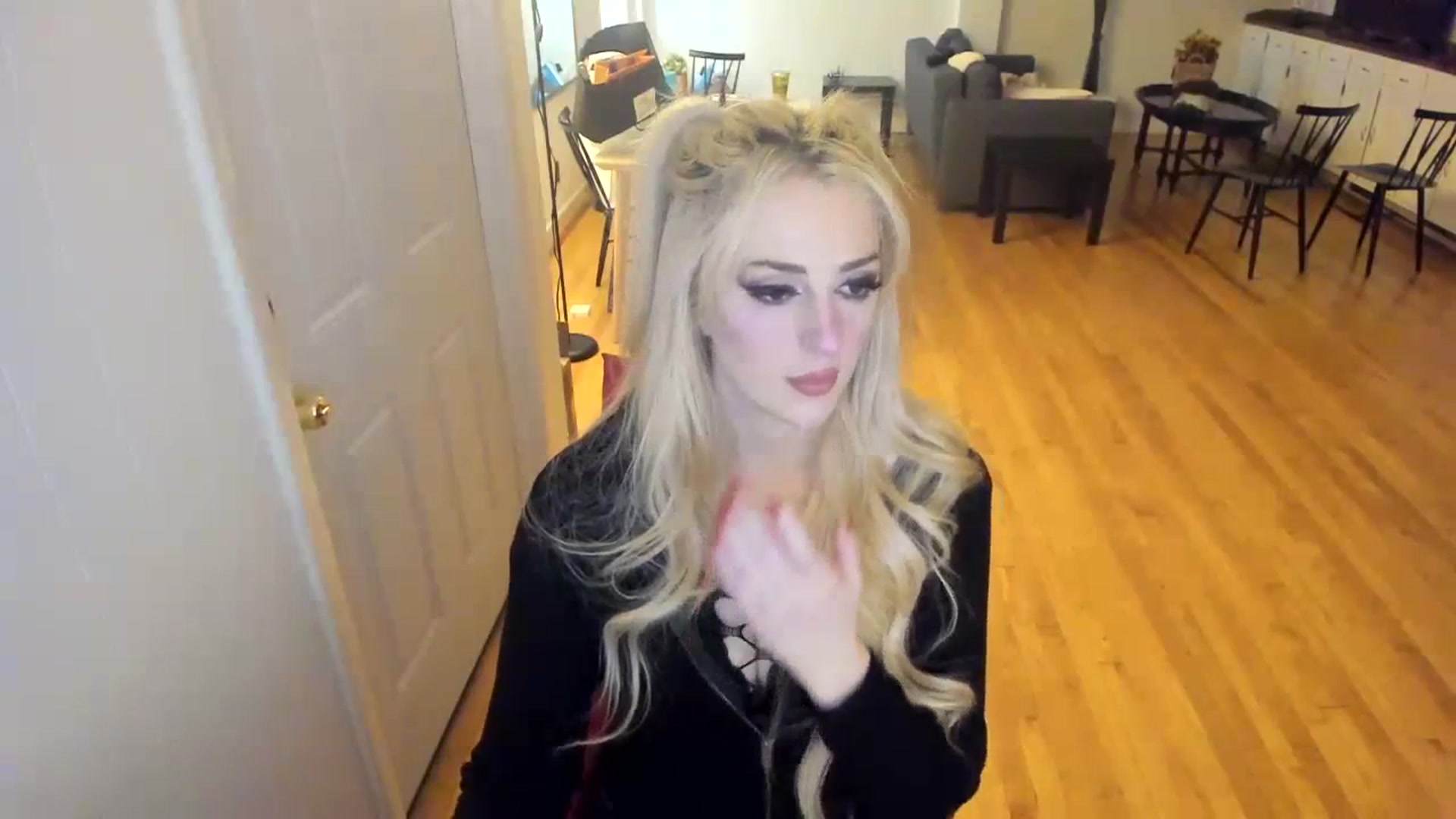 Gallery image thumbnail from Milk_Party's myfreecams stream on, 11/20/2023, 03:14 image 4 of 20