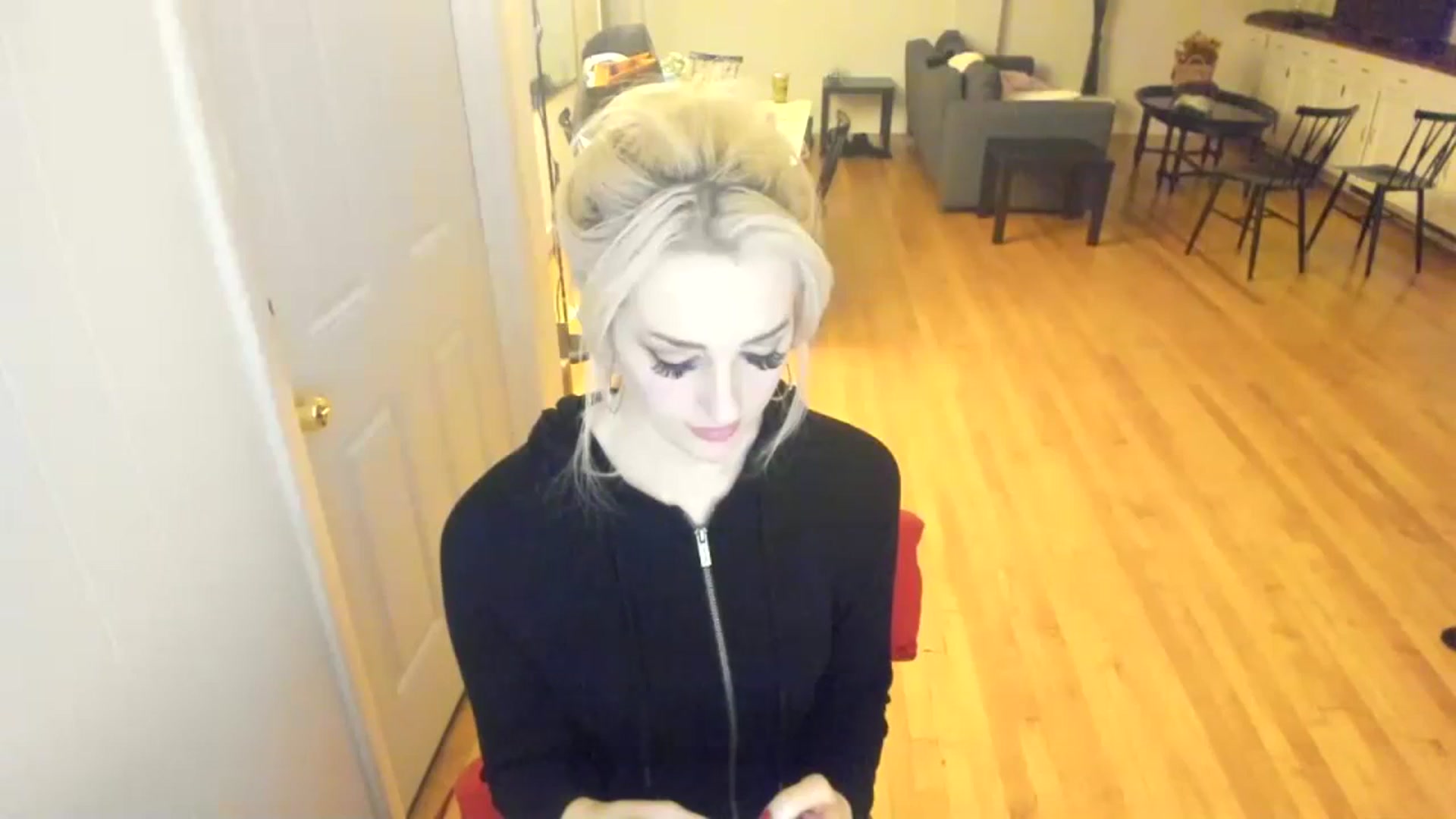 Gallery image thumbnail from Milk_Party's myfreecams stream on, 11/20/2023, 11:25 image 17 of 20