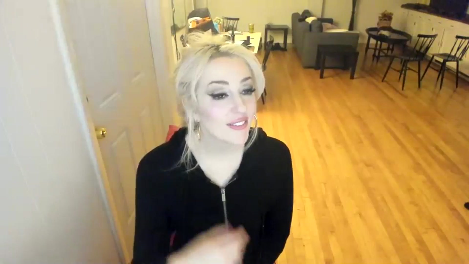 Gallery image thumbnail from Milk_Party's myfreecams stream on, 11/20/2023, 11:25 image 7 of 20