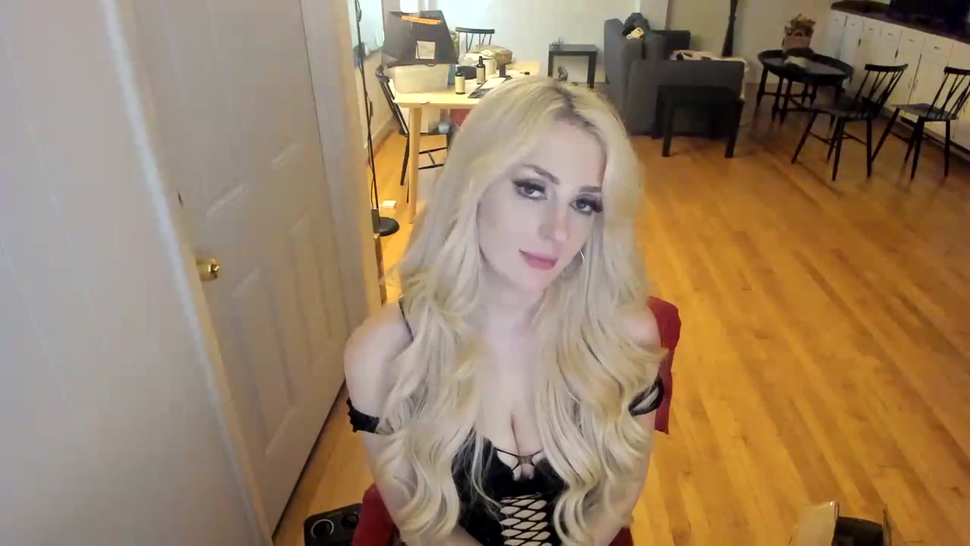 Gallery image thumbnail from Milk_Party's myfreecams stream on, 11/22/2023, 04:32 image 5 of 20