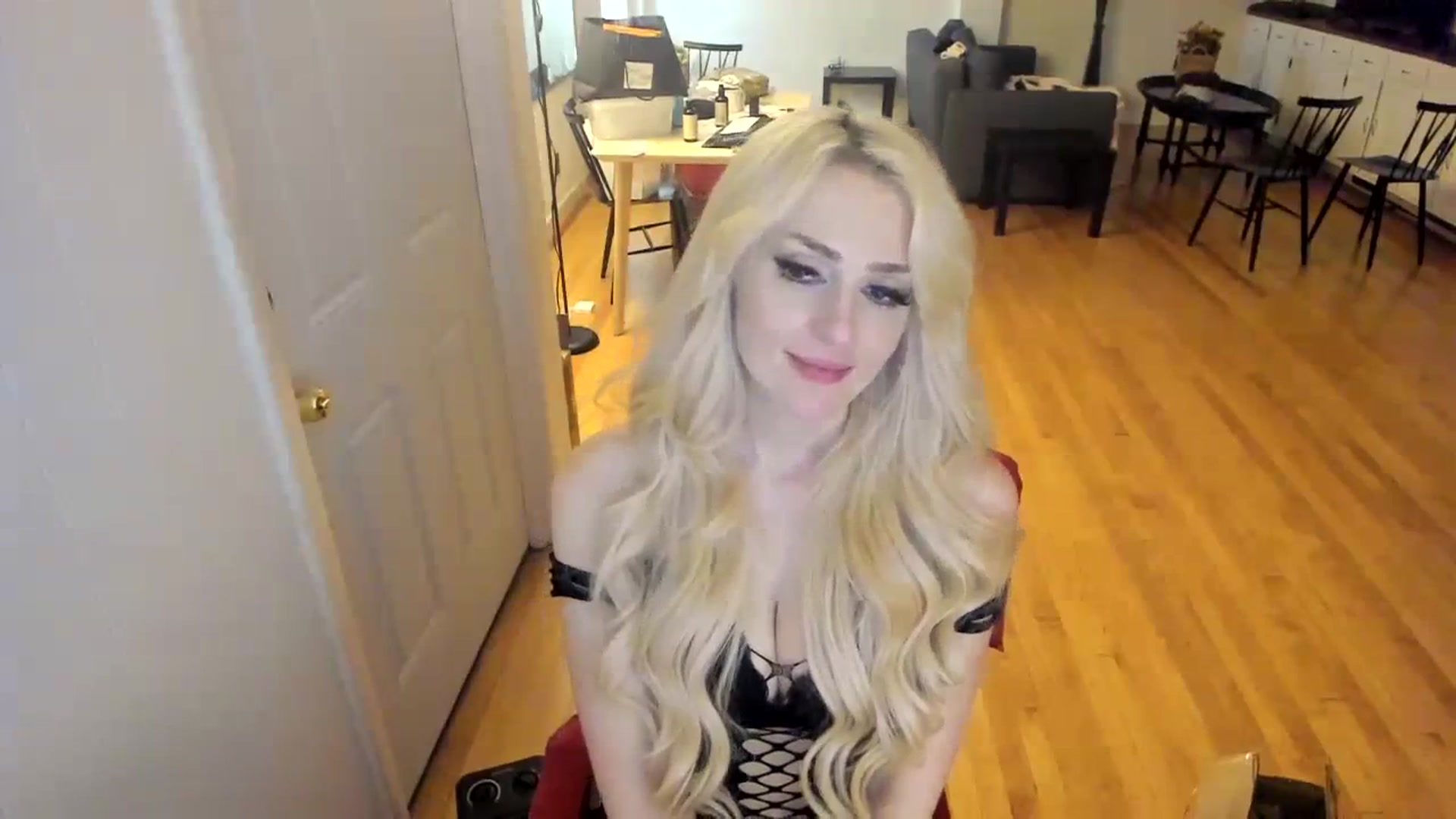 Gallery image thumbnail from Milk_Party's myfreecams stream on, 11/22/2023, 04:32 image 4 of 20