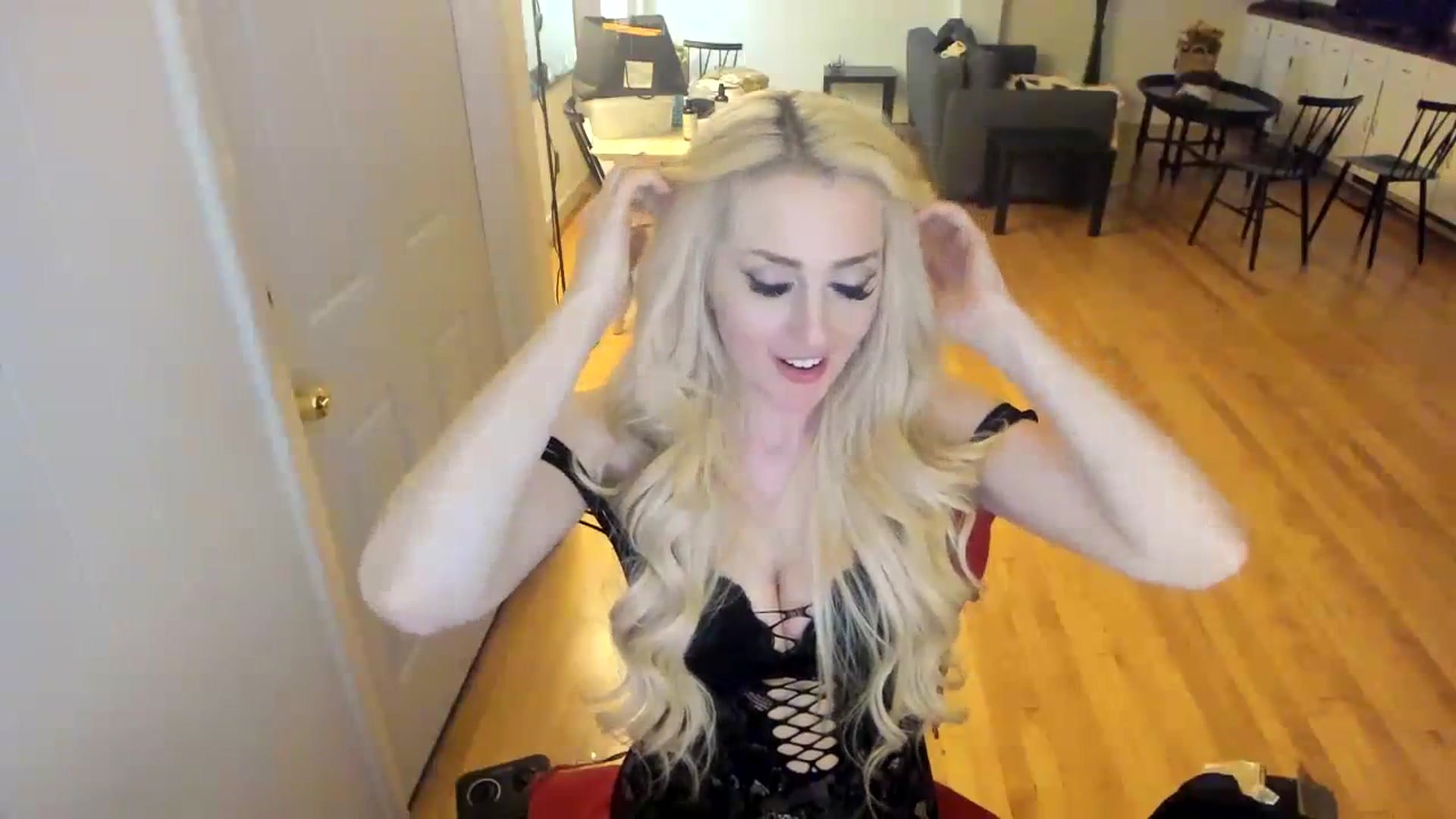 Gallery image thumbnail from Milk_Party's myfreecams stream on, 11/22/2023, 07:24 image 19 of 20