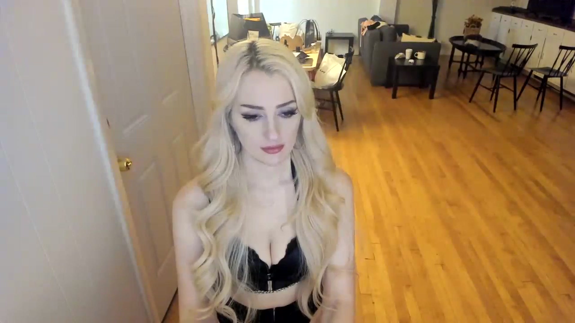 Gallery image thumbnail from Milk_Party's myfreecams stream on, 11/26/2023, 11:47 image 11 of 20