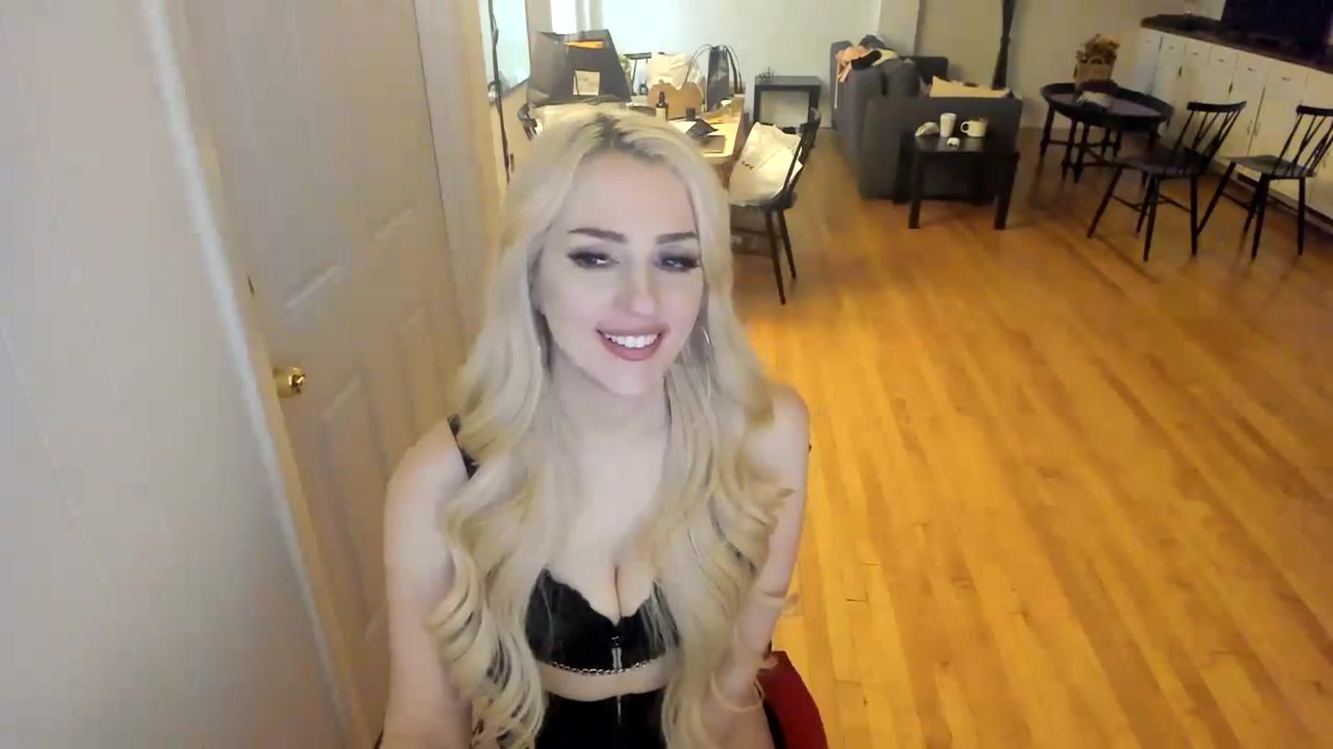 Gallery image thumbnail from Milk_Party's myfreecams stream on, 11/26/2023, 11:47 image 14 of 20
