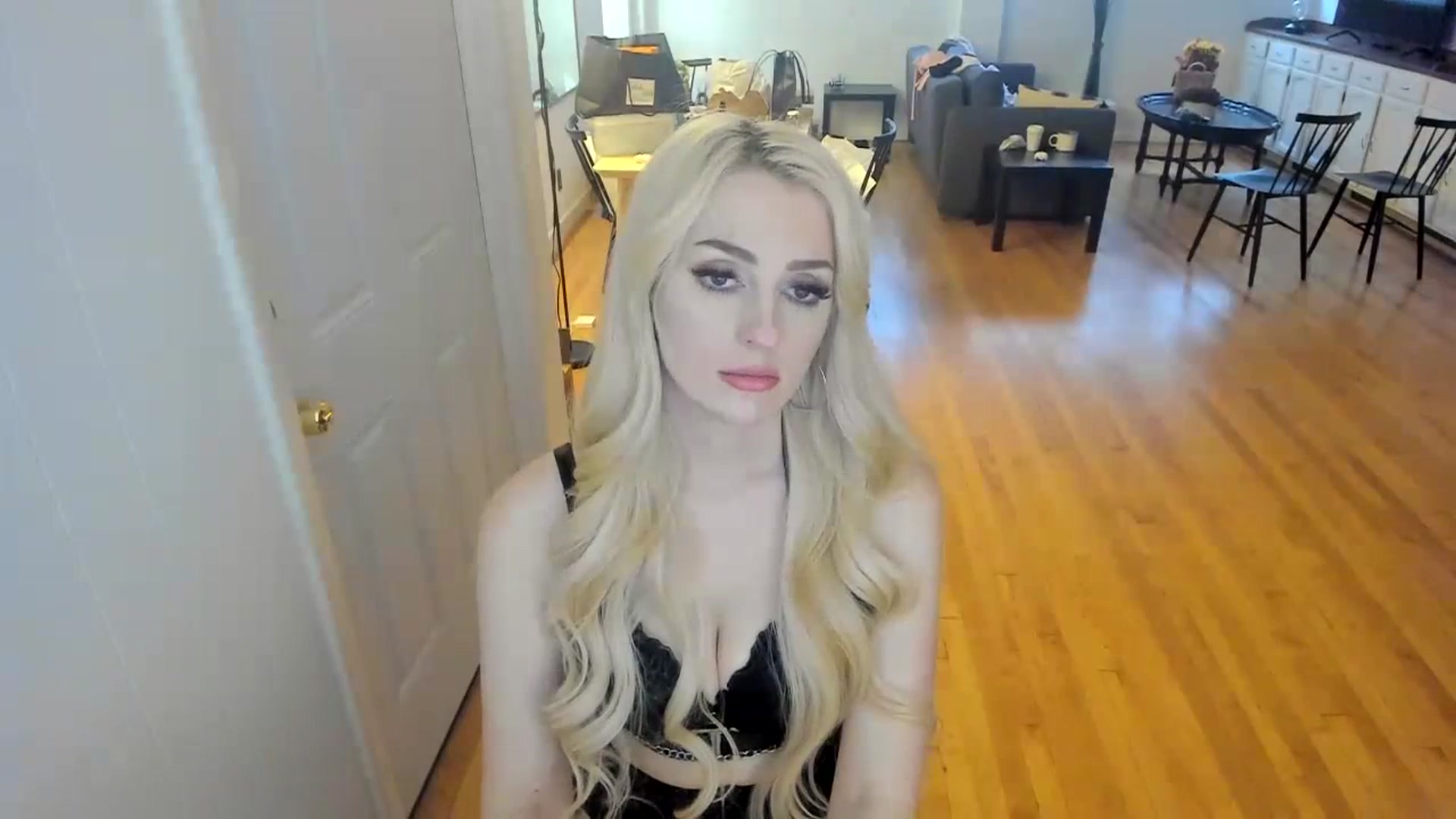 Gallery image thumbnail from Milk_Party's myfreecams stream on, 11/26/2023, 13:55 image 14 of 20