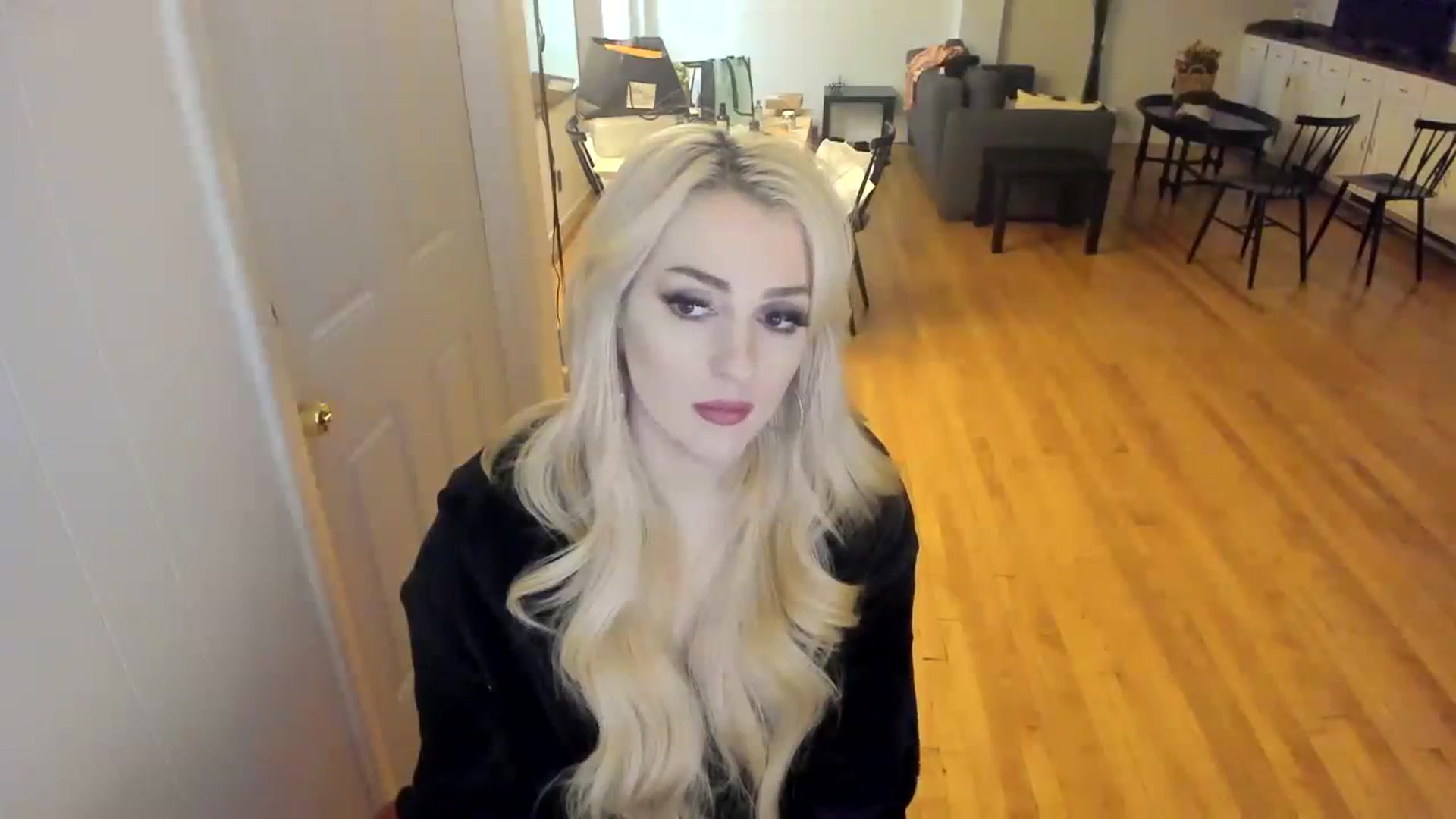 Gallery image thumbnail from Milk_Party's myfreecams stream on, 11/27/2023, 11:08 image 7 of 20