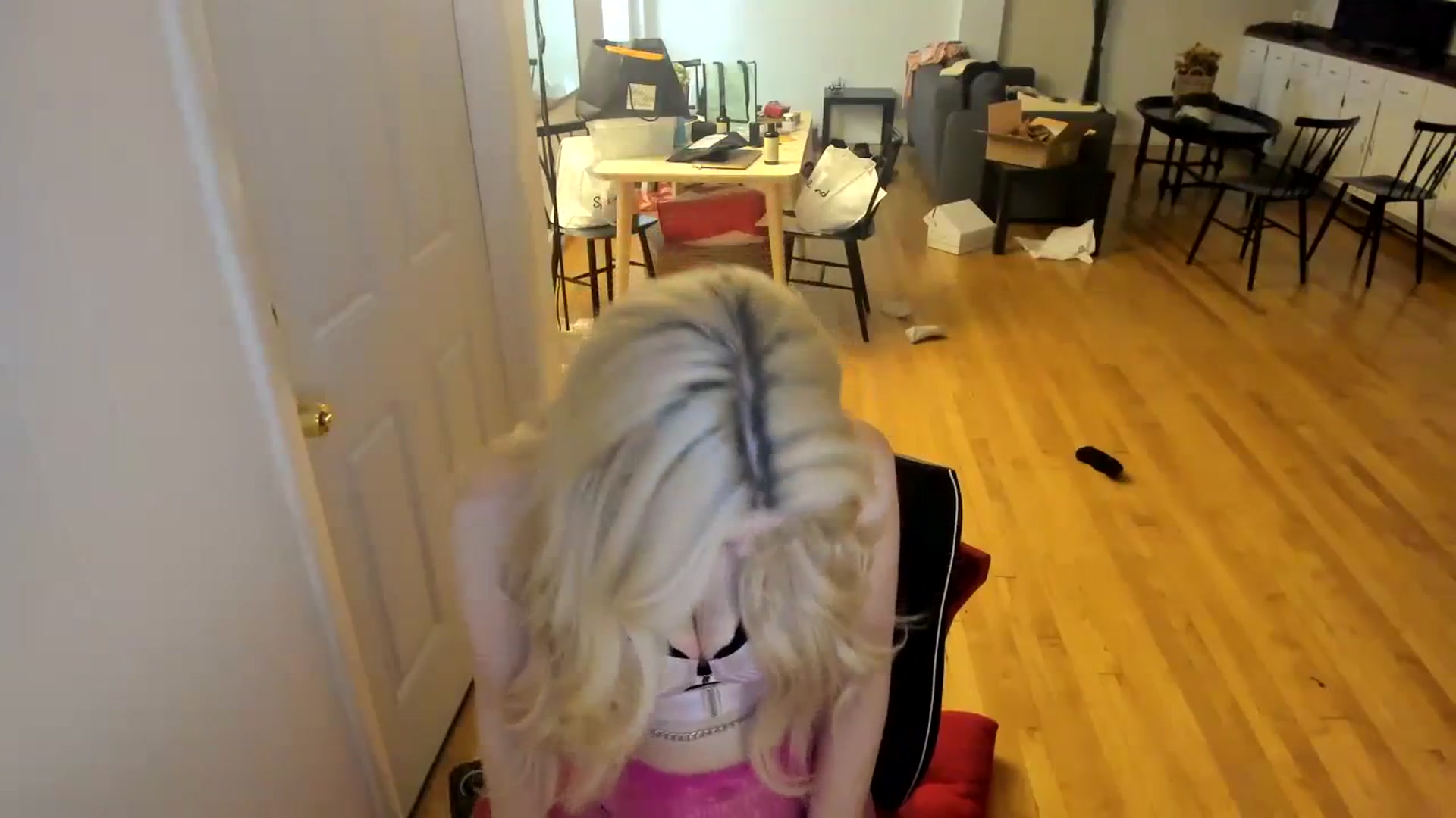 Gallery image thumbnail from Milk_Party's myfreecams stream on, 11/28/2023, 24:45 image 9 of 20